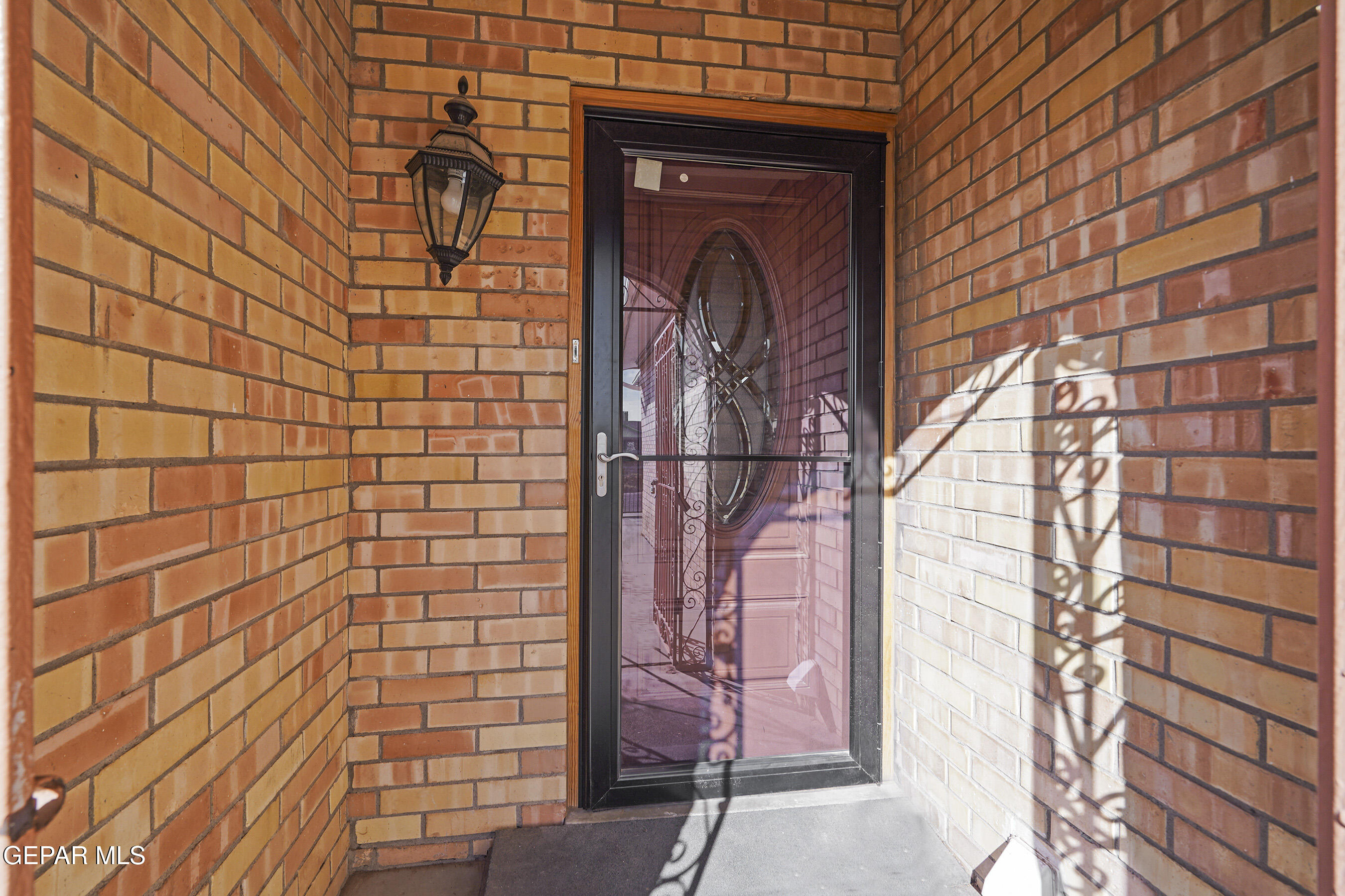 9849 MINUTEMAN Street