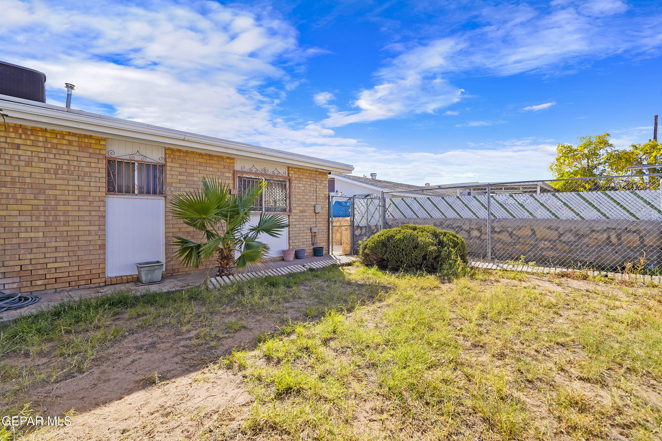 9849 MINUTEMAN Street