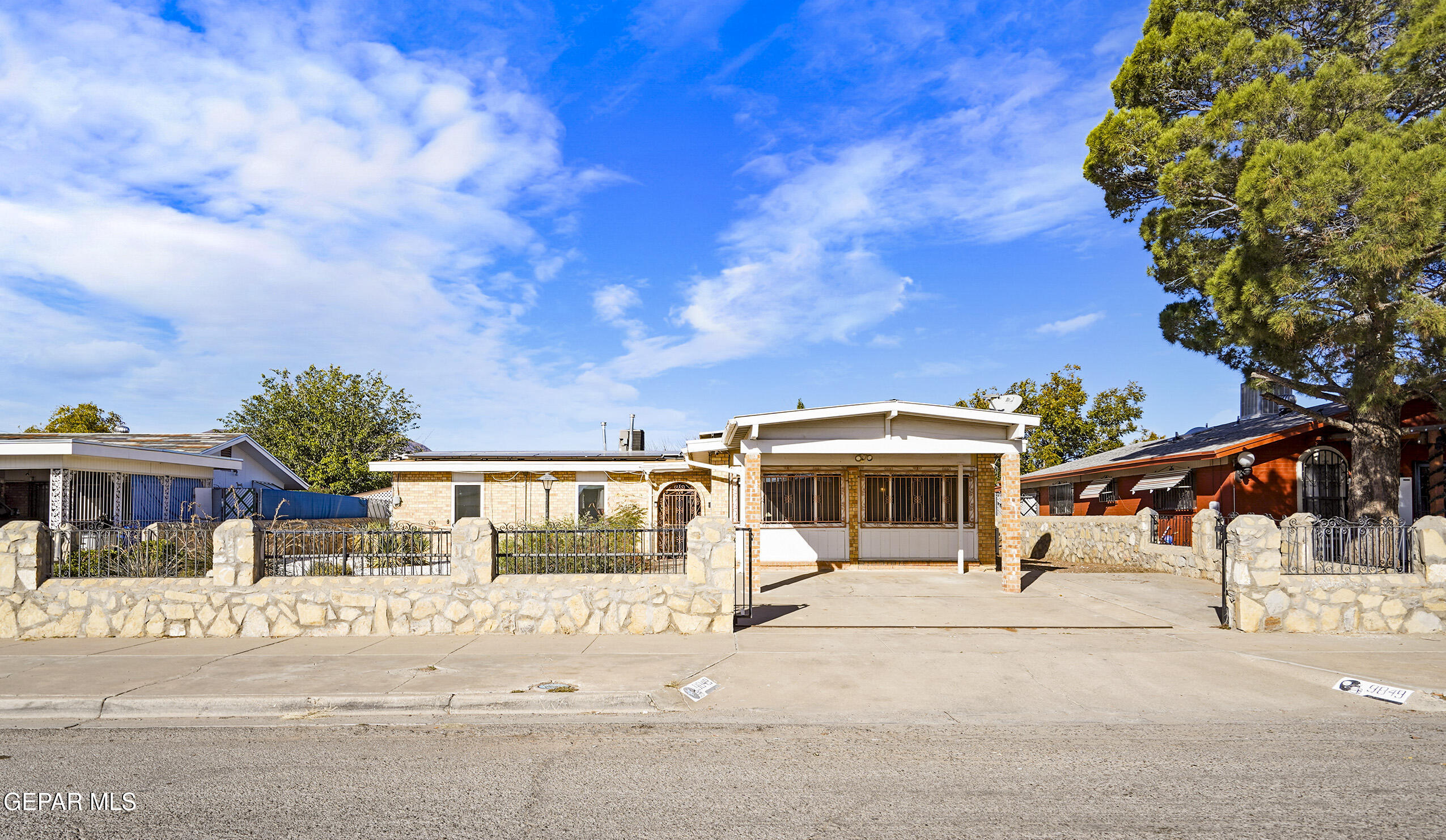 9849 MINUTEMAN Street