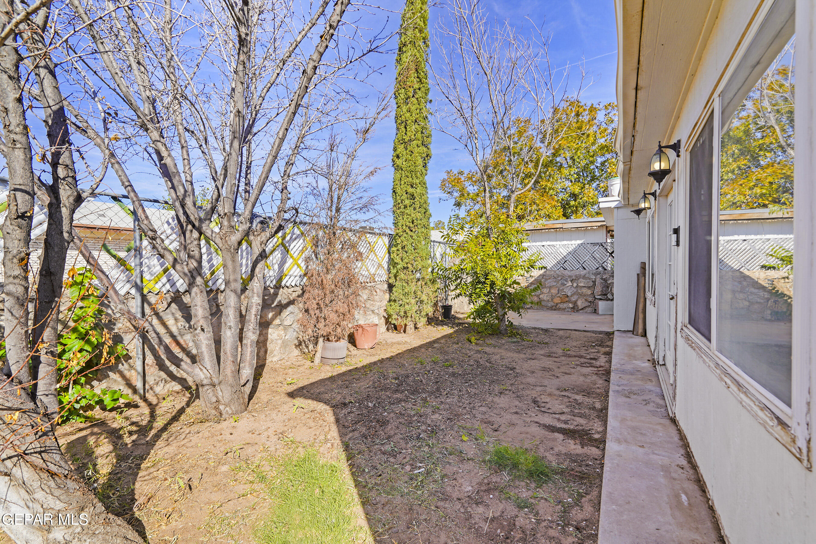 9849 MINUTEMAN Street