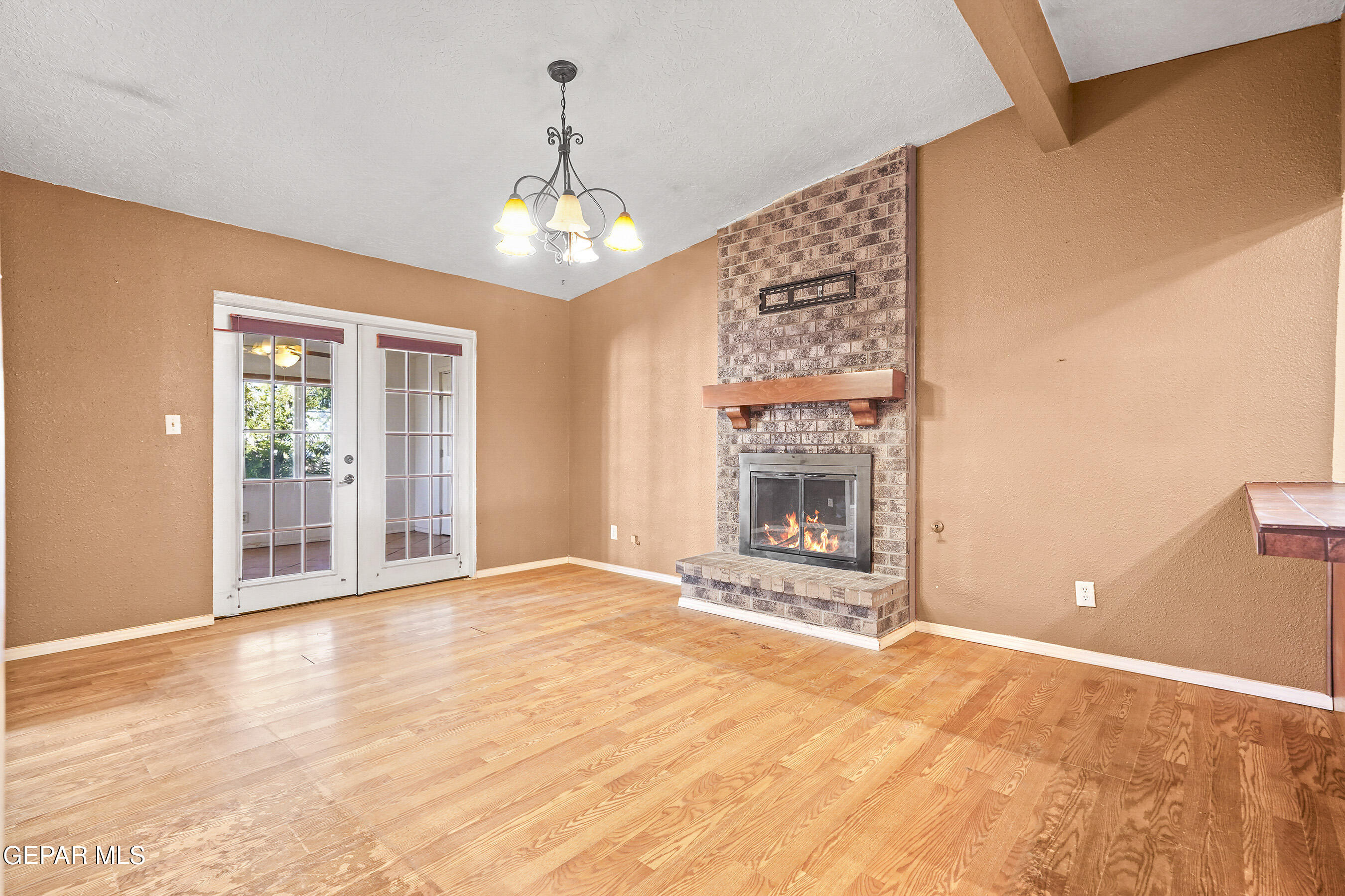 9849 MINUTEMAN Street