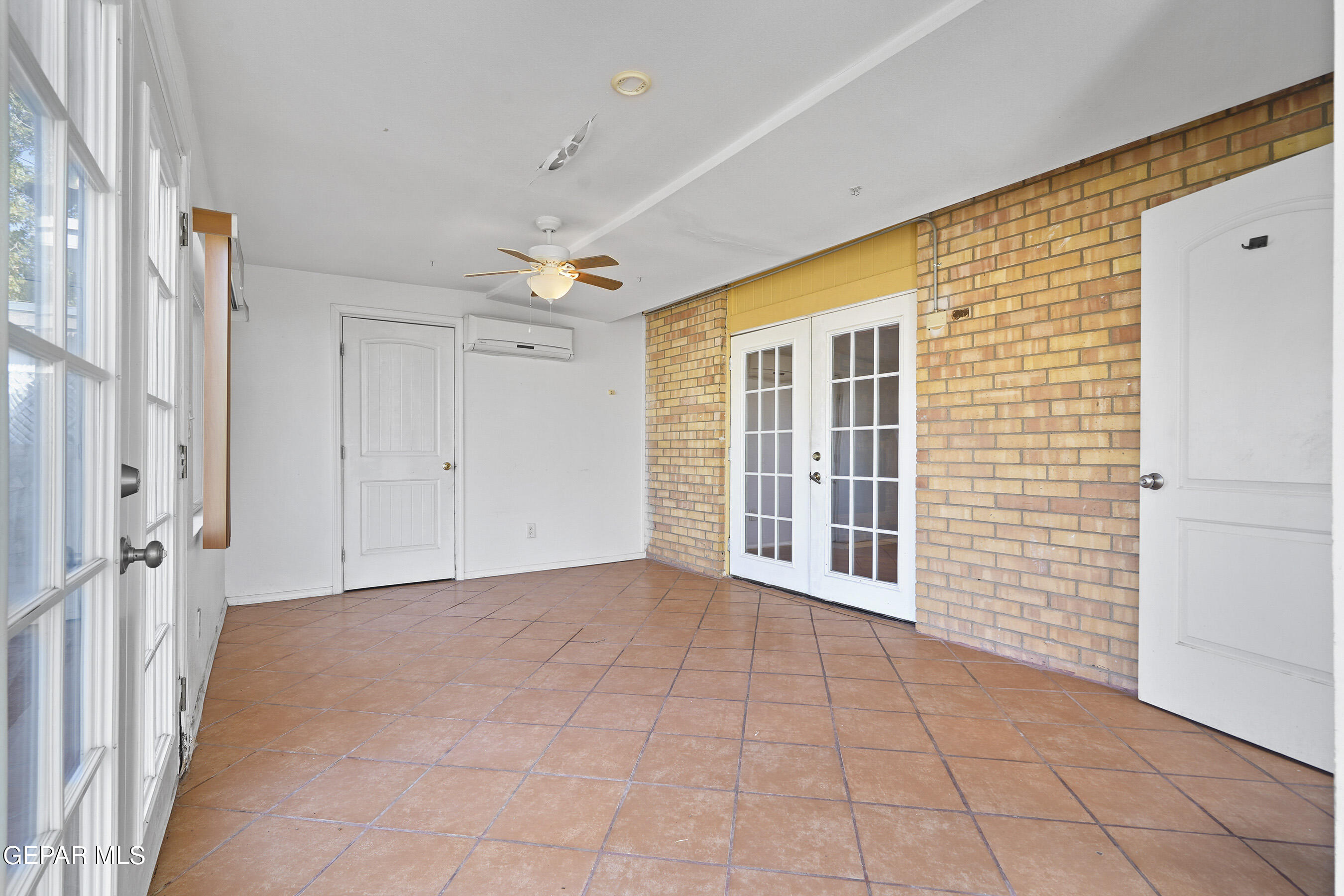 9849 MINUTEMAN Street