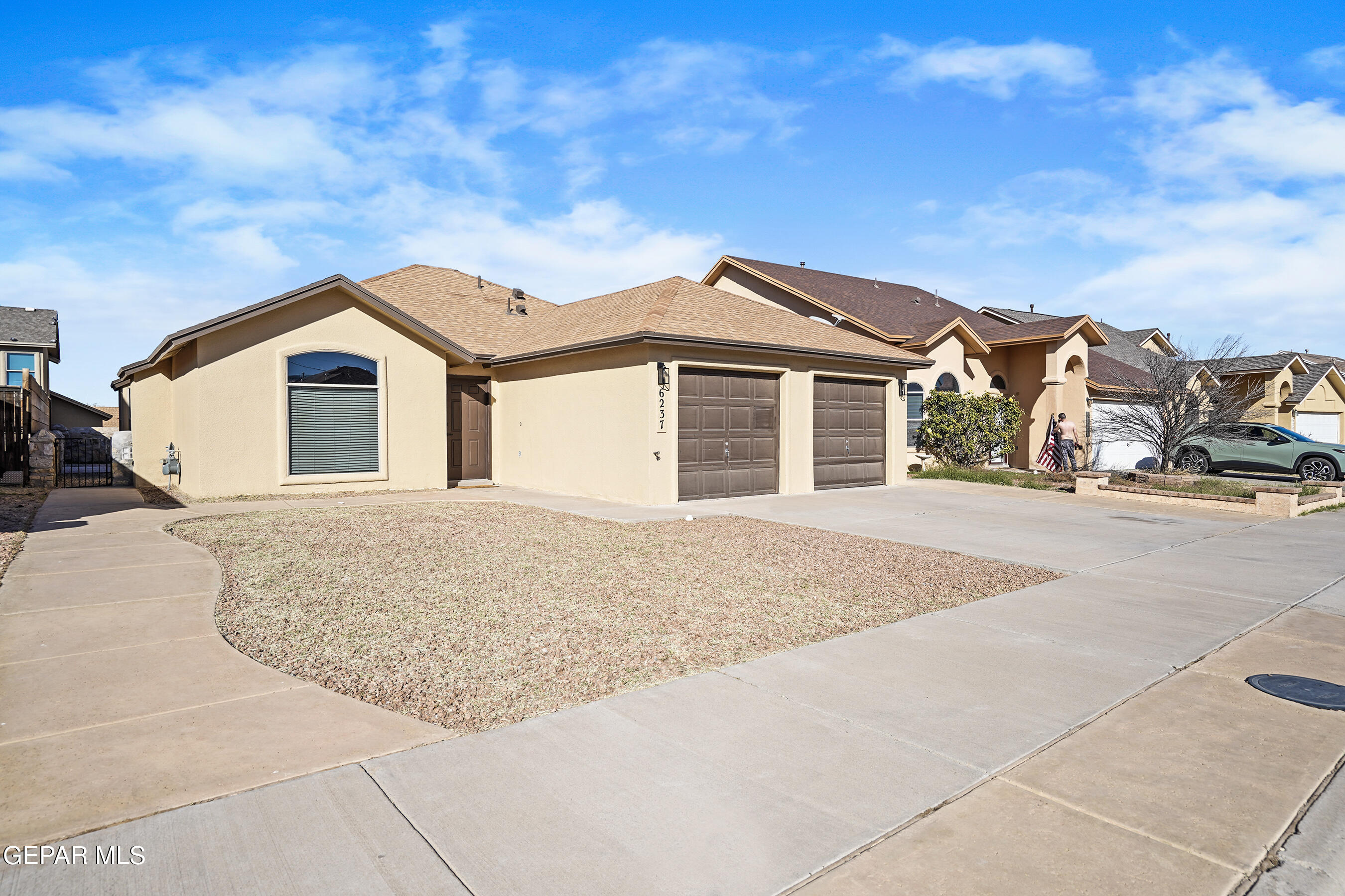 6237 LOVEBIRD Lane