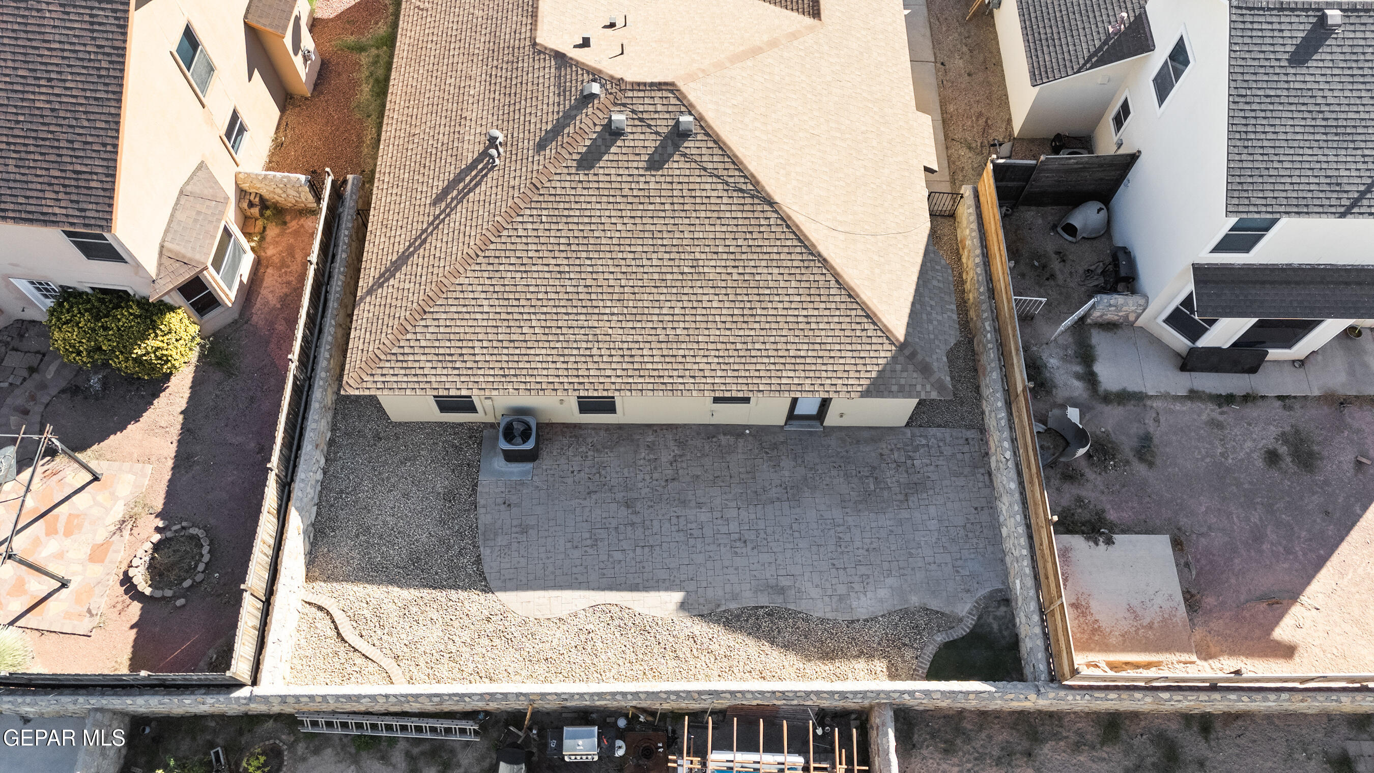 6237 LOVEBIRD Lane