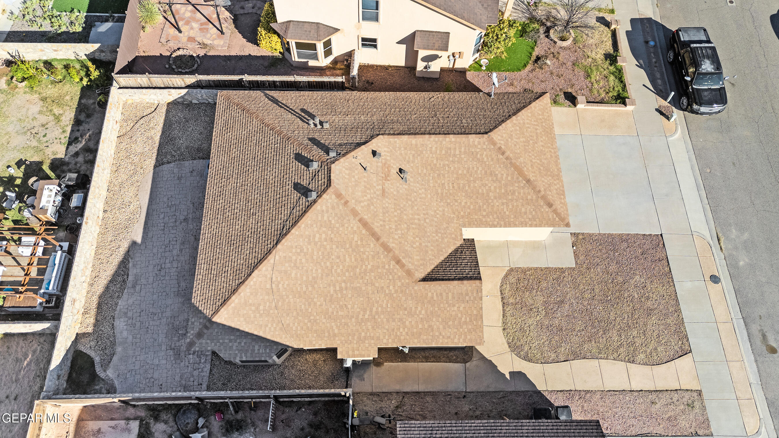 6237 LOVEBIRD Lane