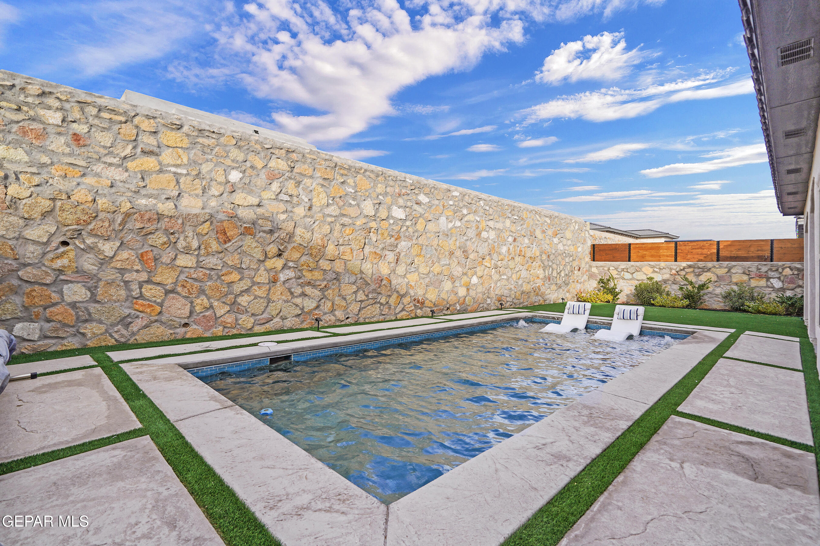 13397 EMERALD GLASS Drive