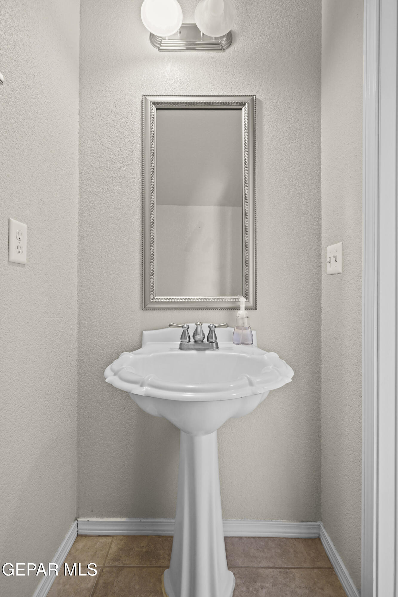 7040 JERICHO TREE Drive