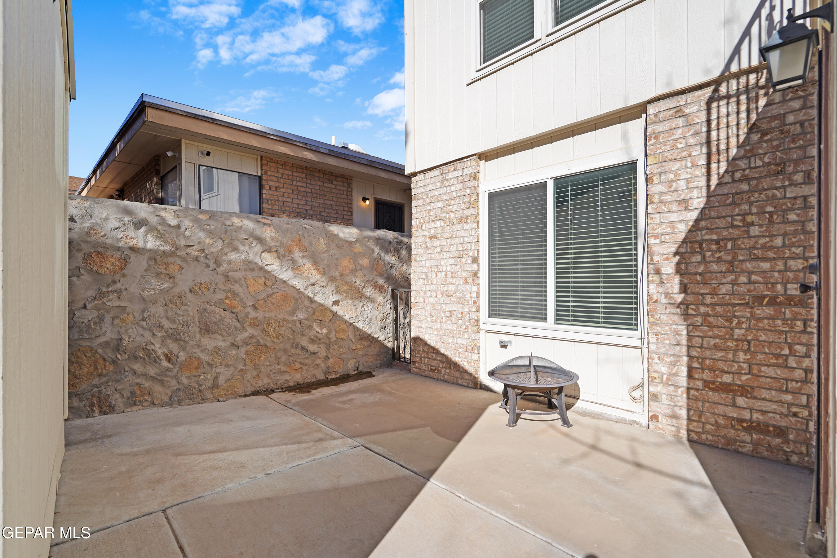 3224 MOUNTAIN RIDGE Drive