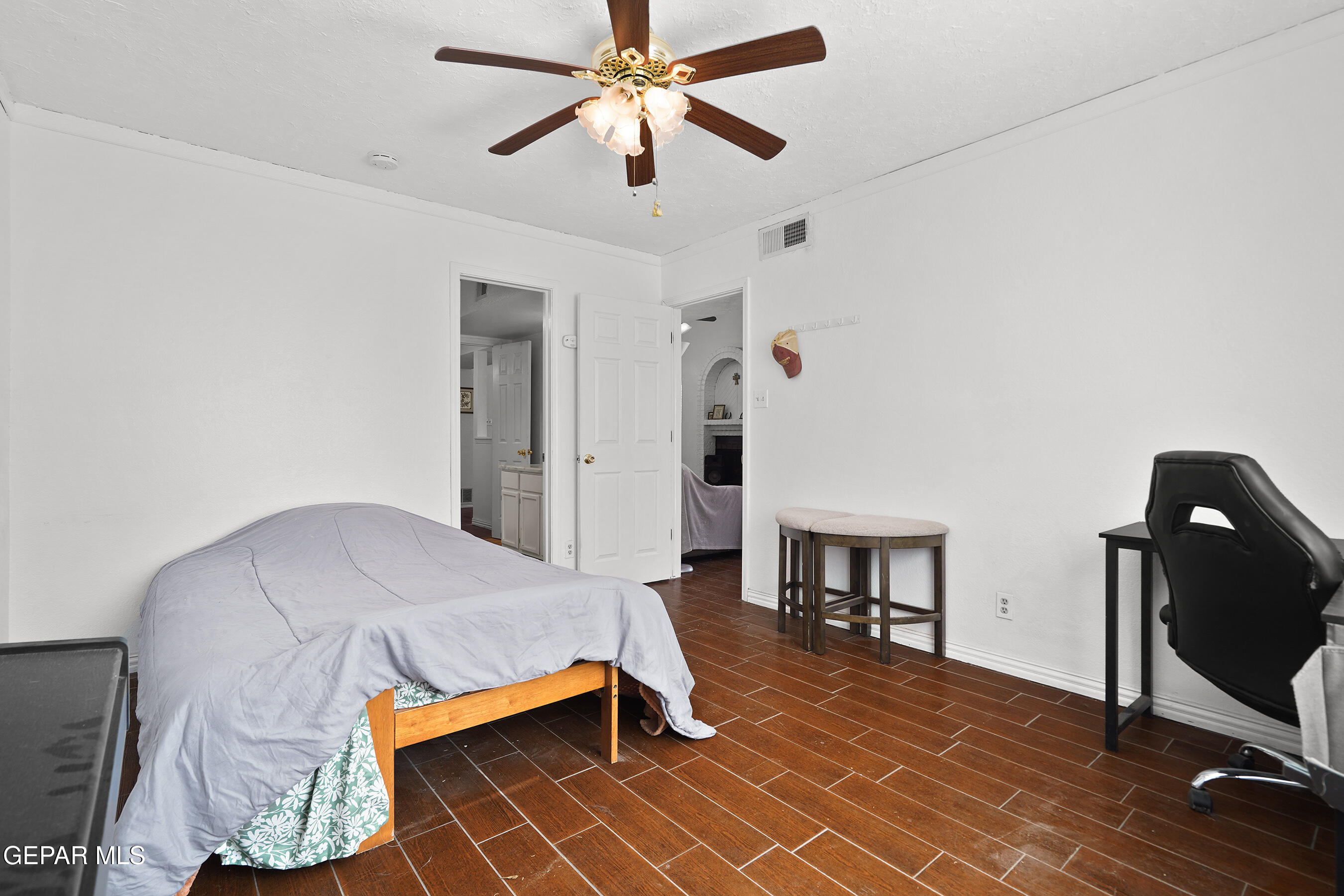 3224 MOUNTAIN RIDGE Drive