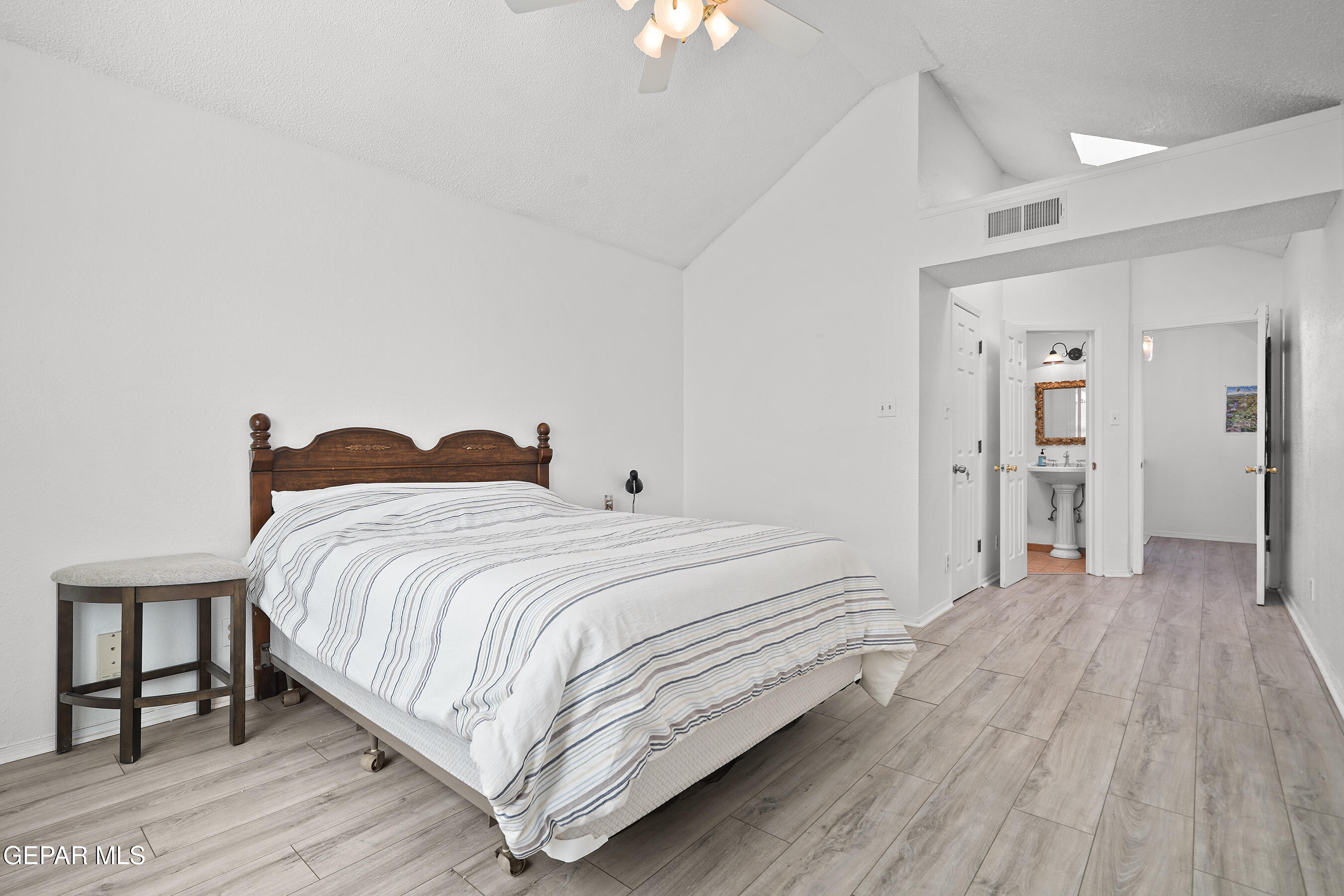 3224 MOUNTAIN RIDGE Drive