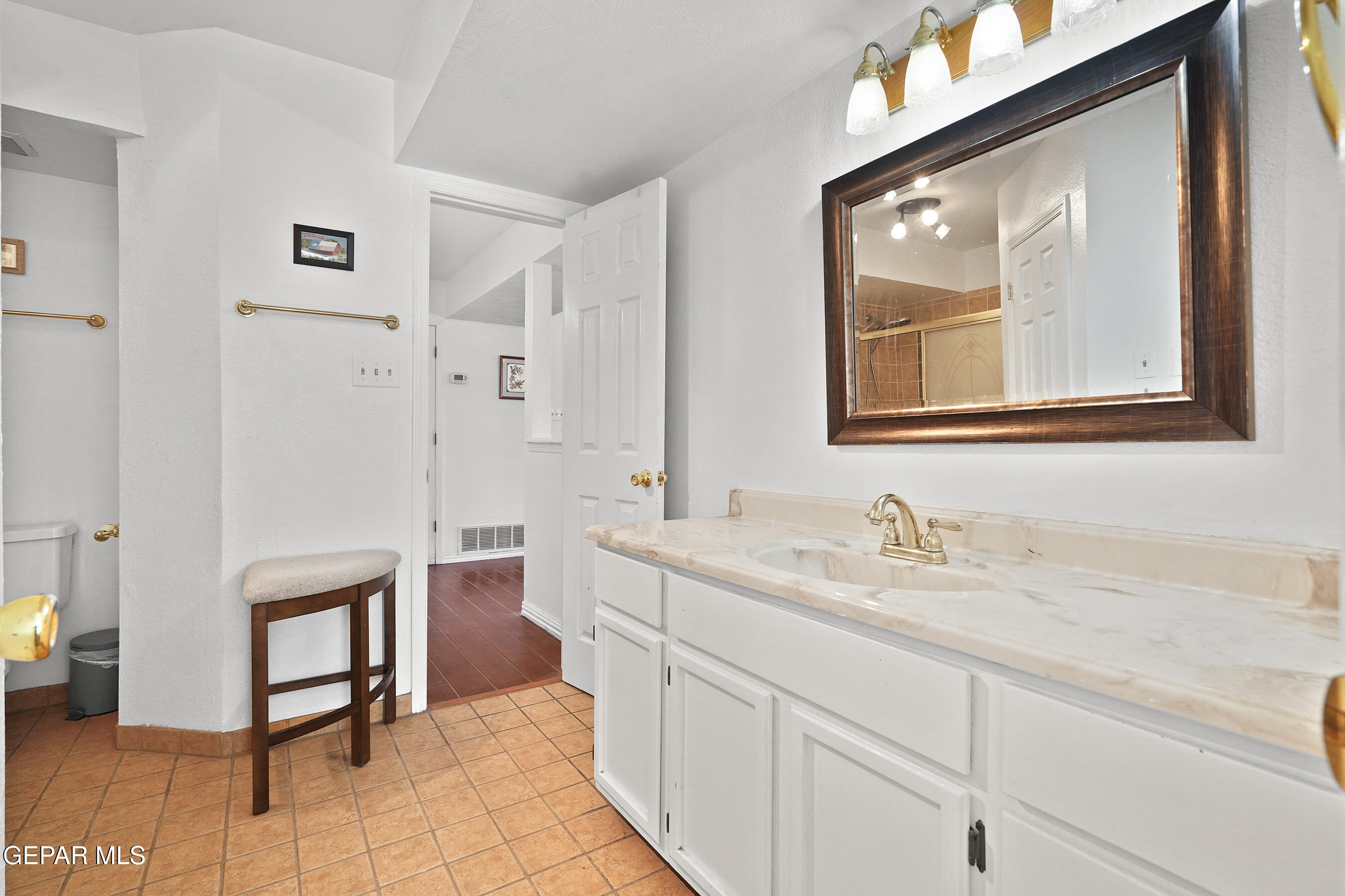 3224 MOUNTAIN RIDGE Drive