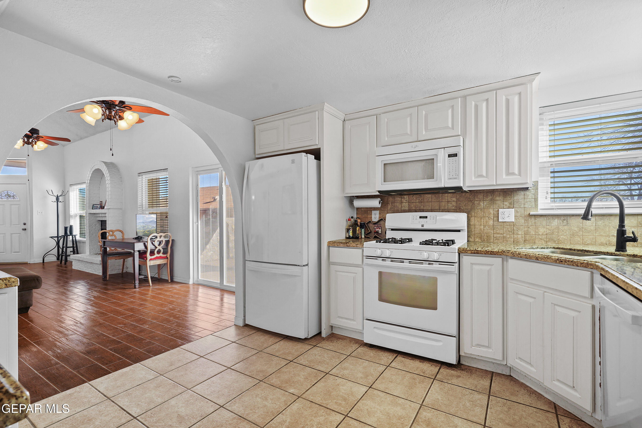 3224 MOUNTAIN RIDGE Drive