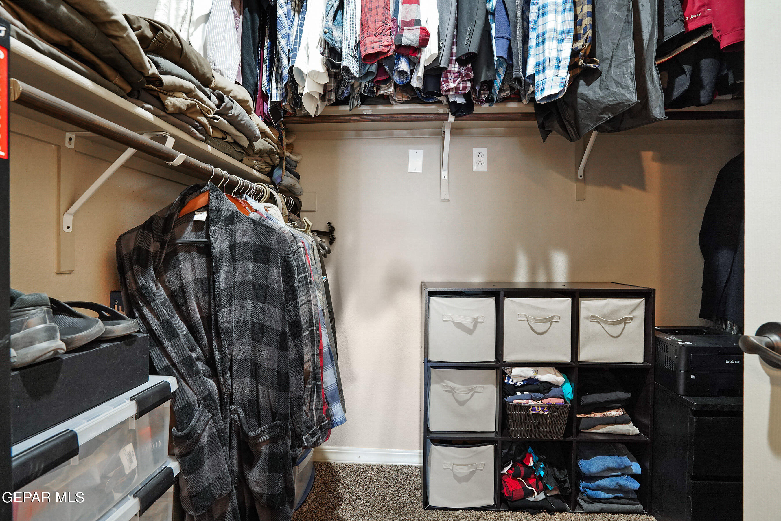 7540 WOLF CREEK Drive