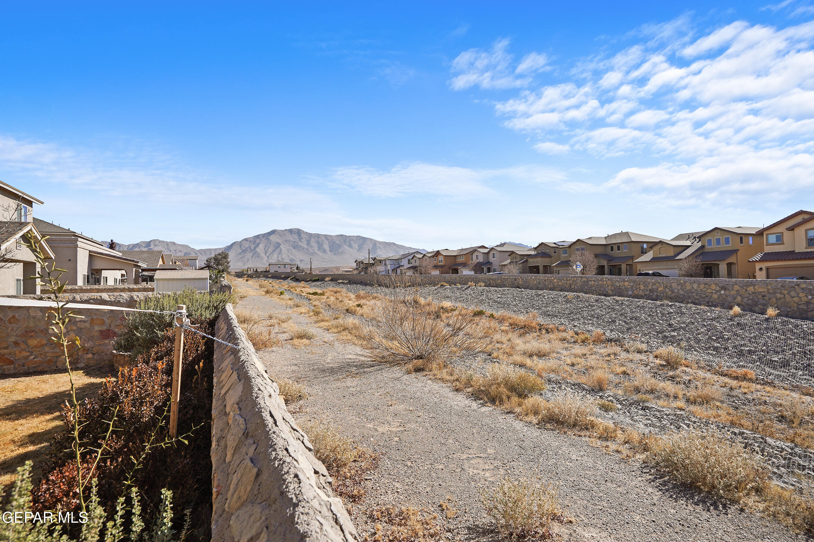 7540 WOLF CREEK Drive