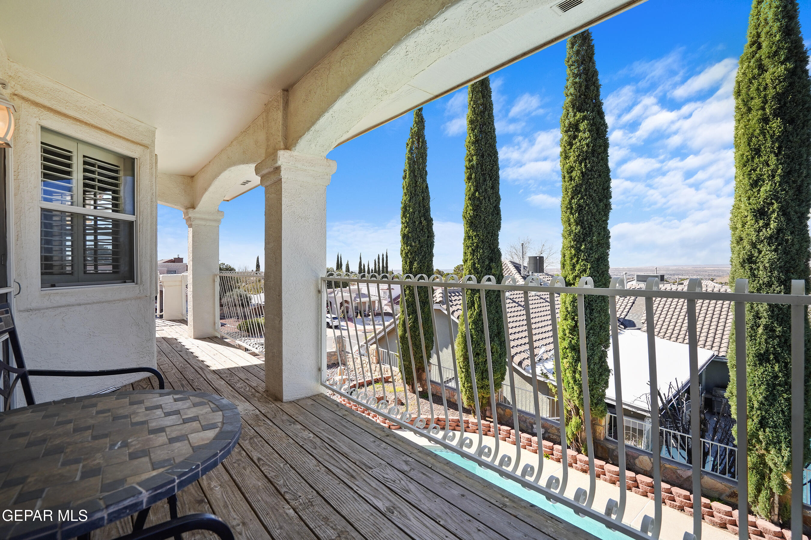 6513 ROYAL RIDGE Drive