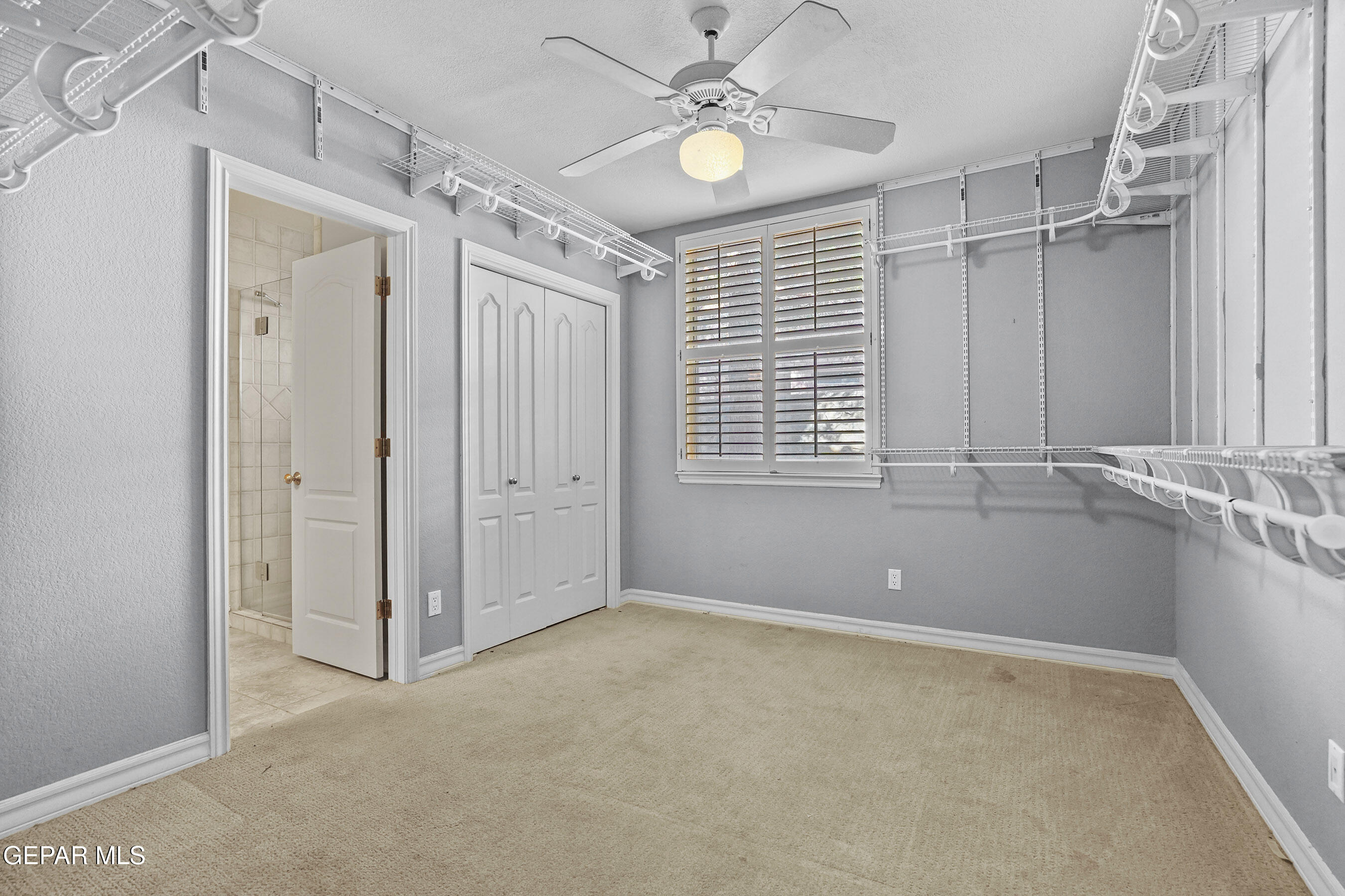 6513 ROYAL RIDGE Drive