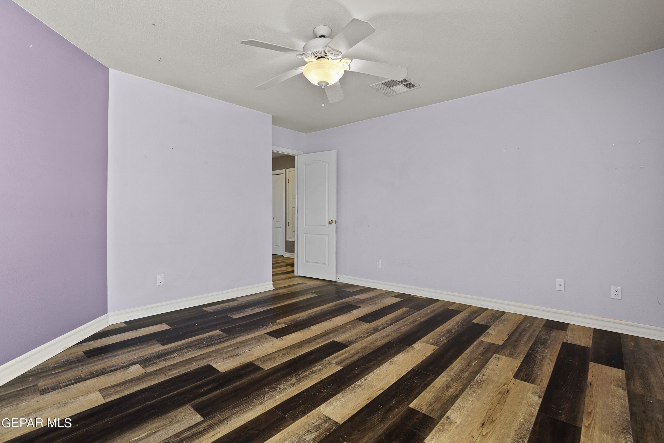 6513 ROYAL RIDGE Drive