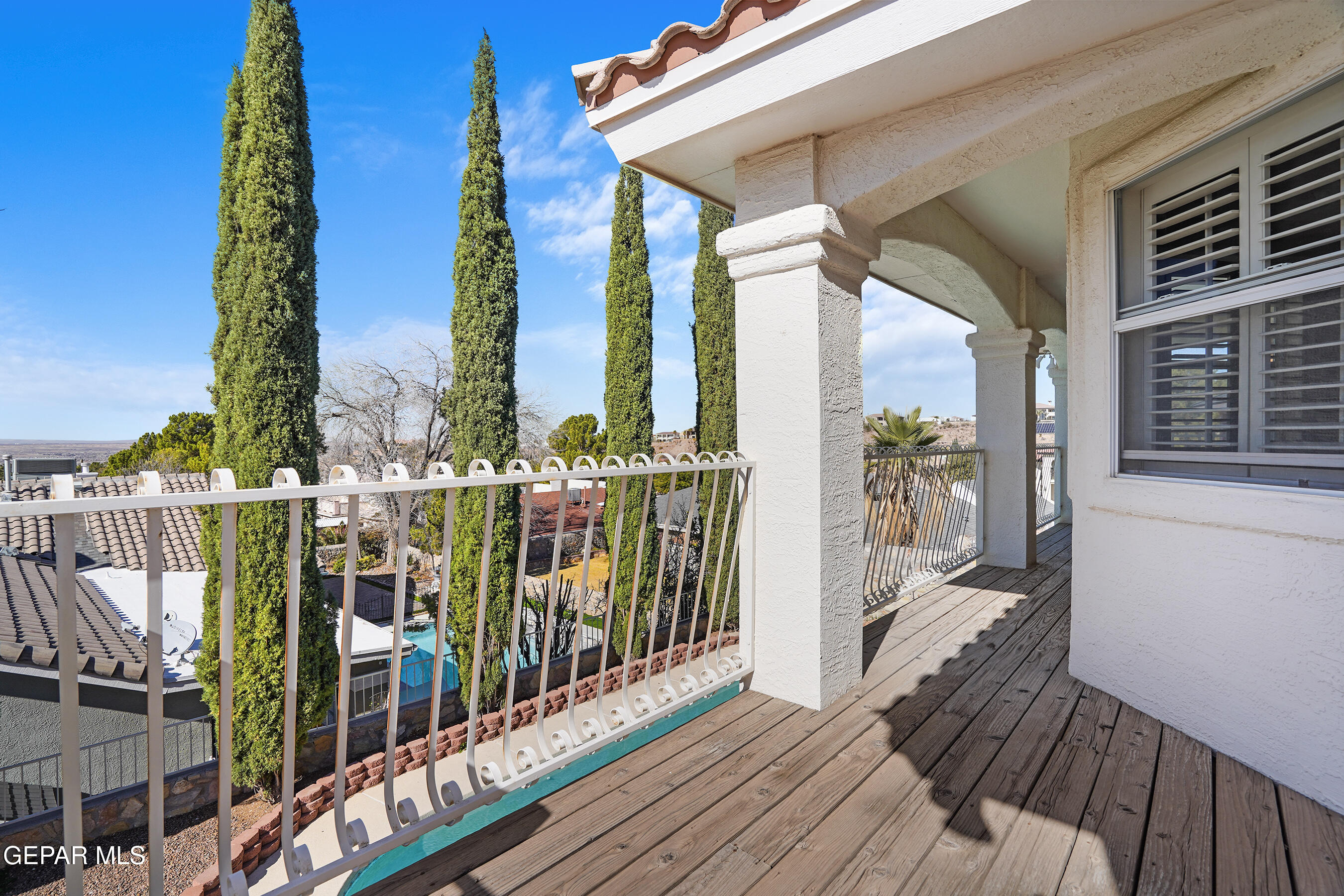 6513 ROYAL RIDGE Drive