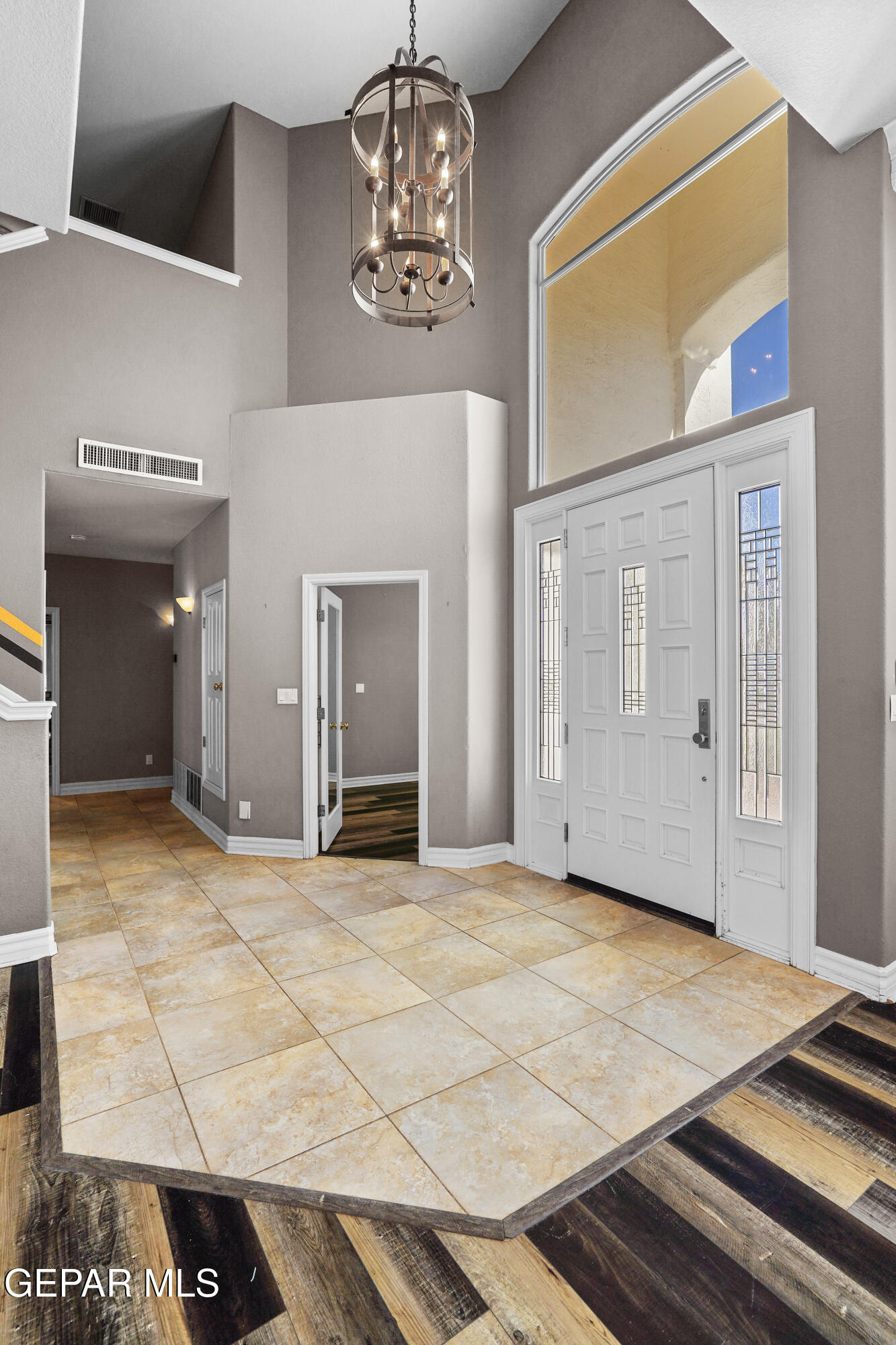 6513 ROYAL RIDGE Drive