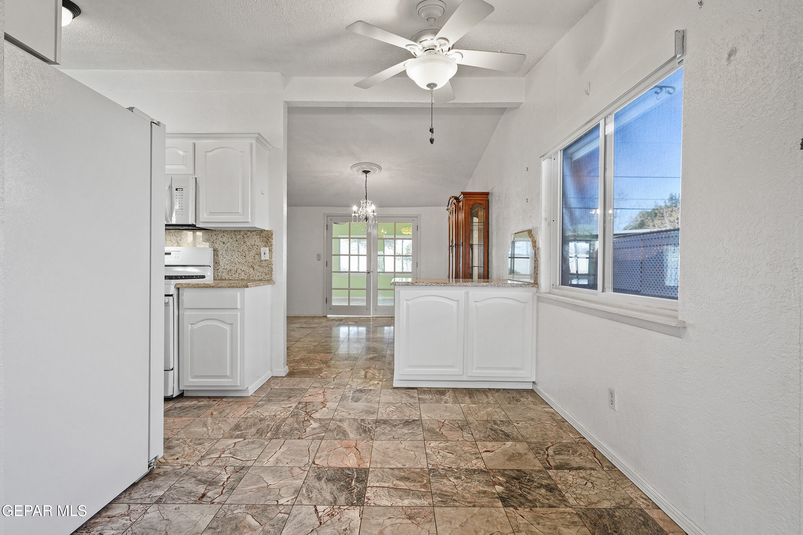 2205 VILLA PLATA Drive