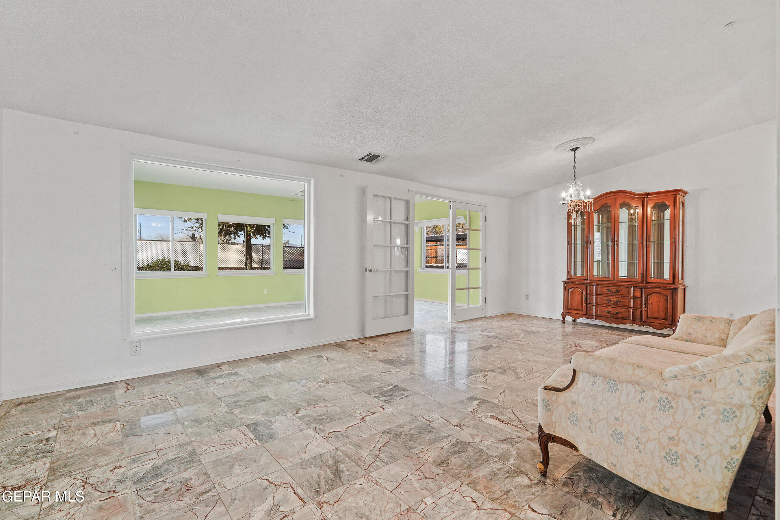 2205 VILLA PLATA Drive