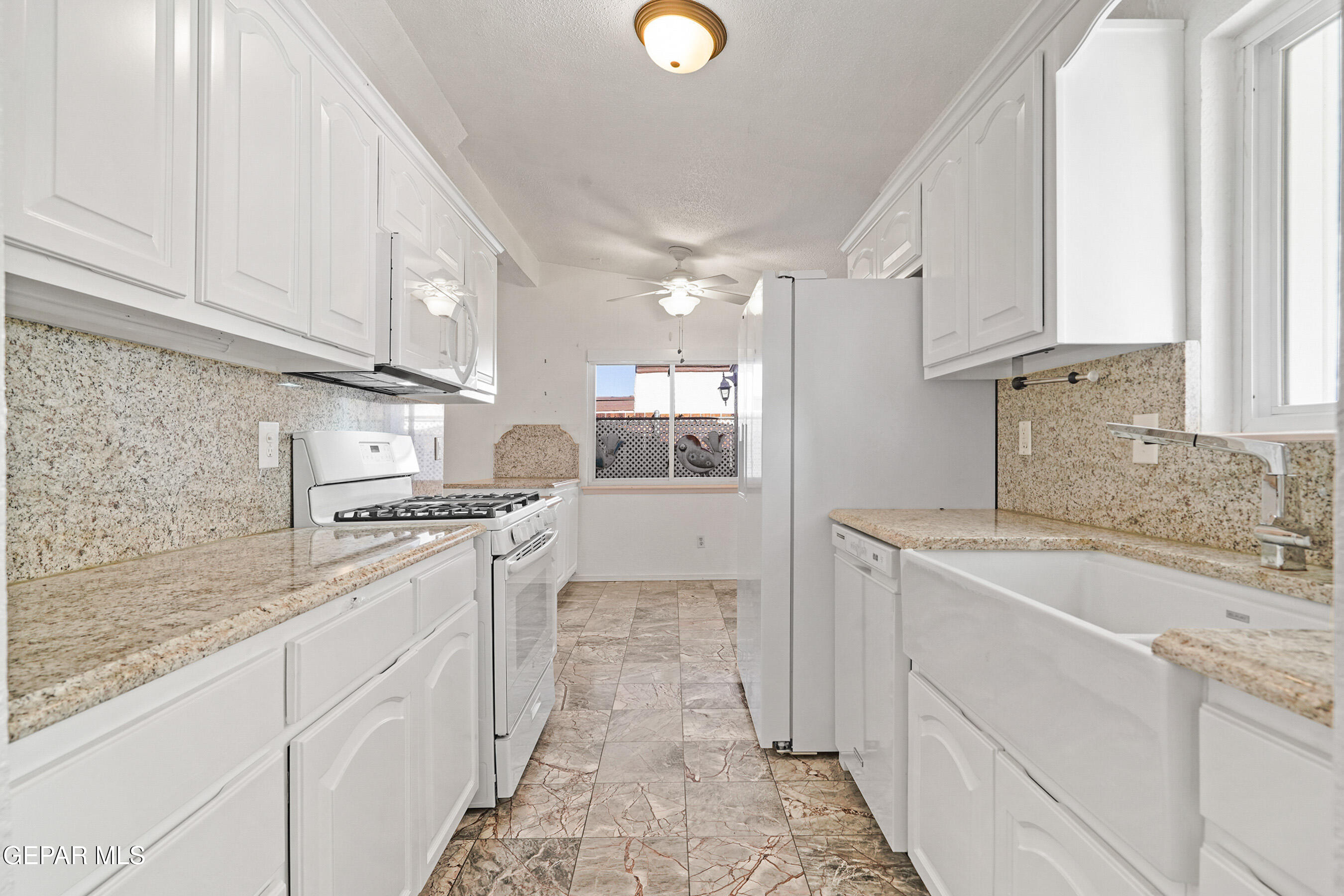 2205 VILLA PLATA Drive