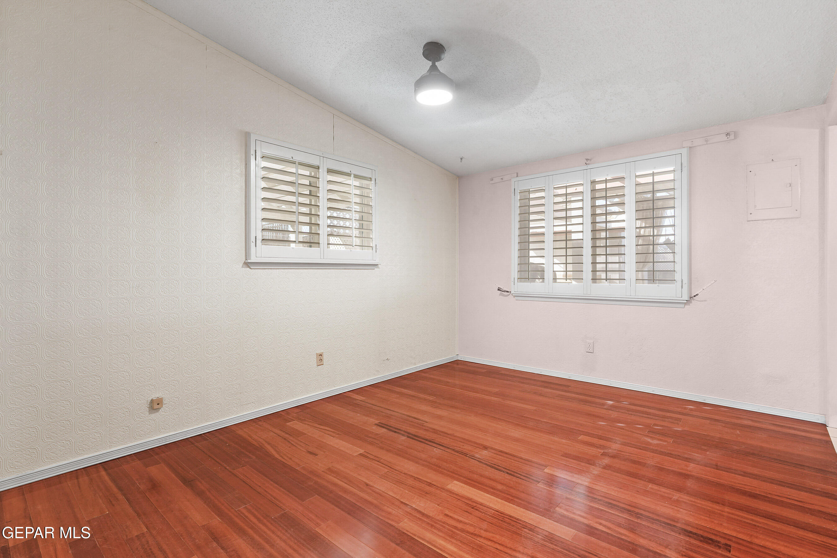 2205 VILLA PLATA Drive