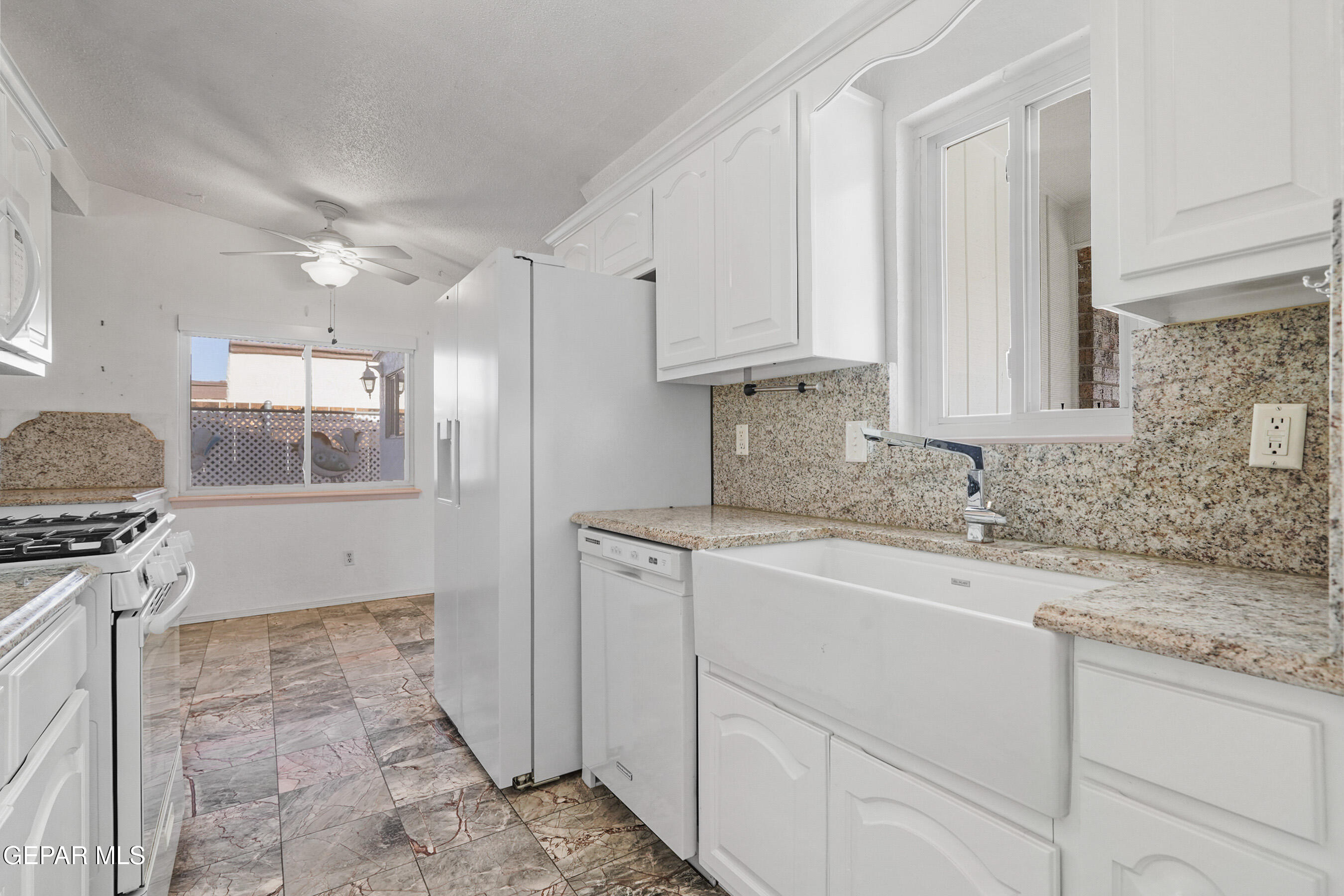 2205 VILLA PLATA Drive