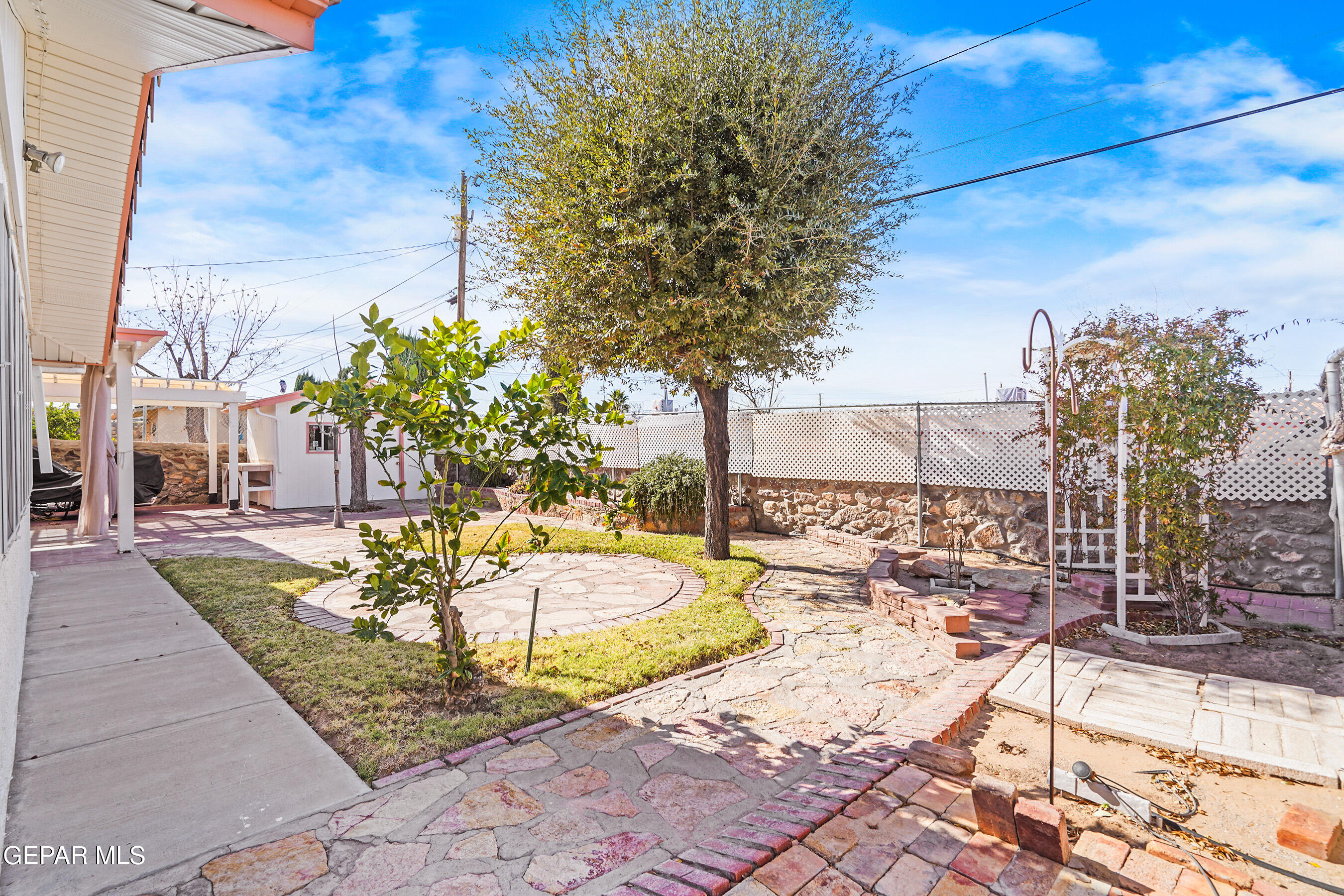 2205 VILLA PLATA Drive