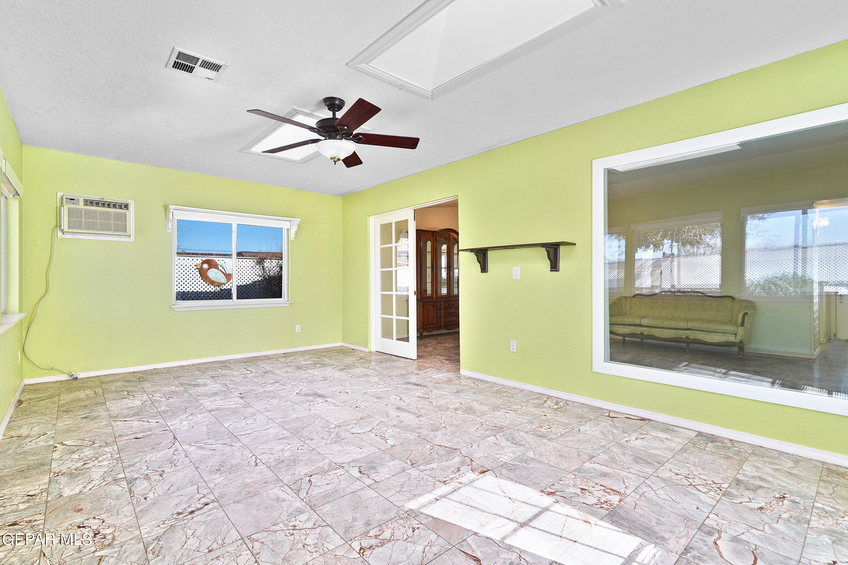 2205 VILLA PLATA Drive