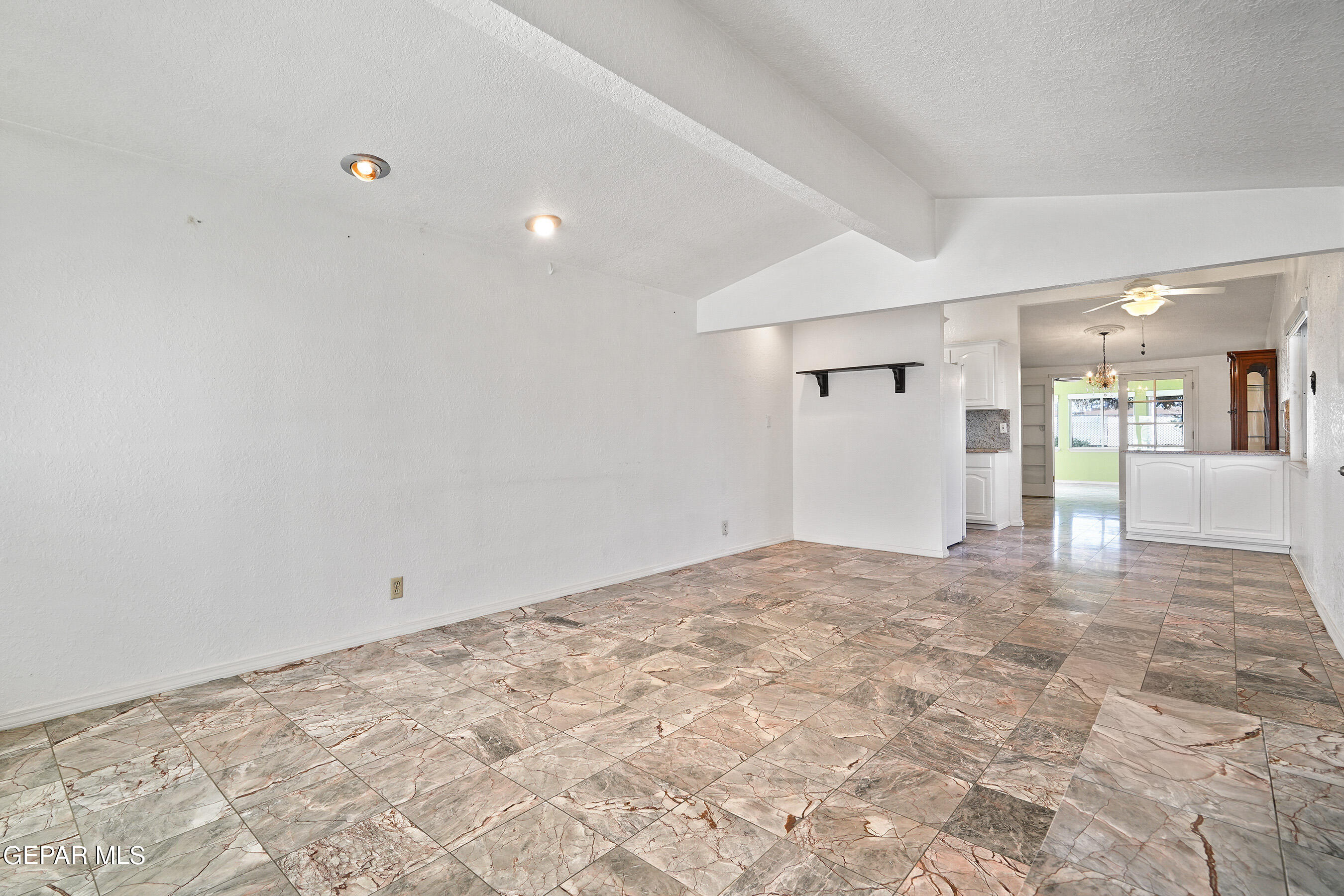 2205 VILLA PLATA Drive