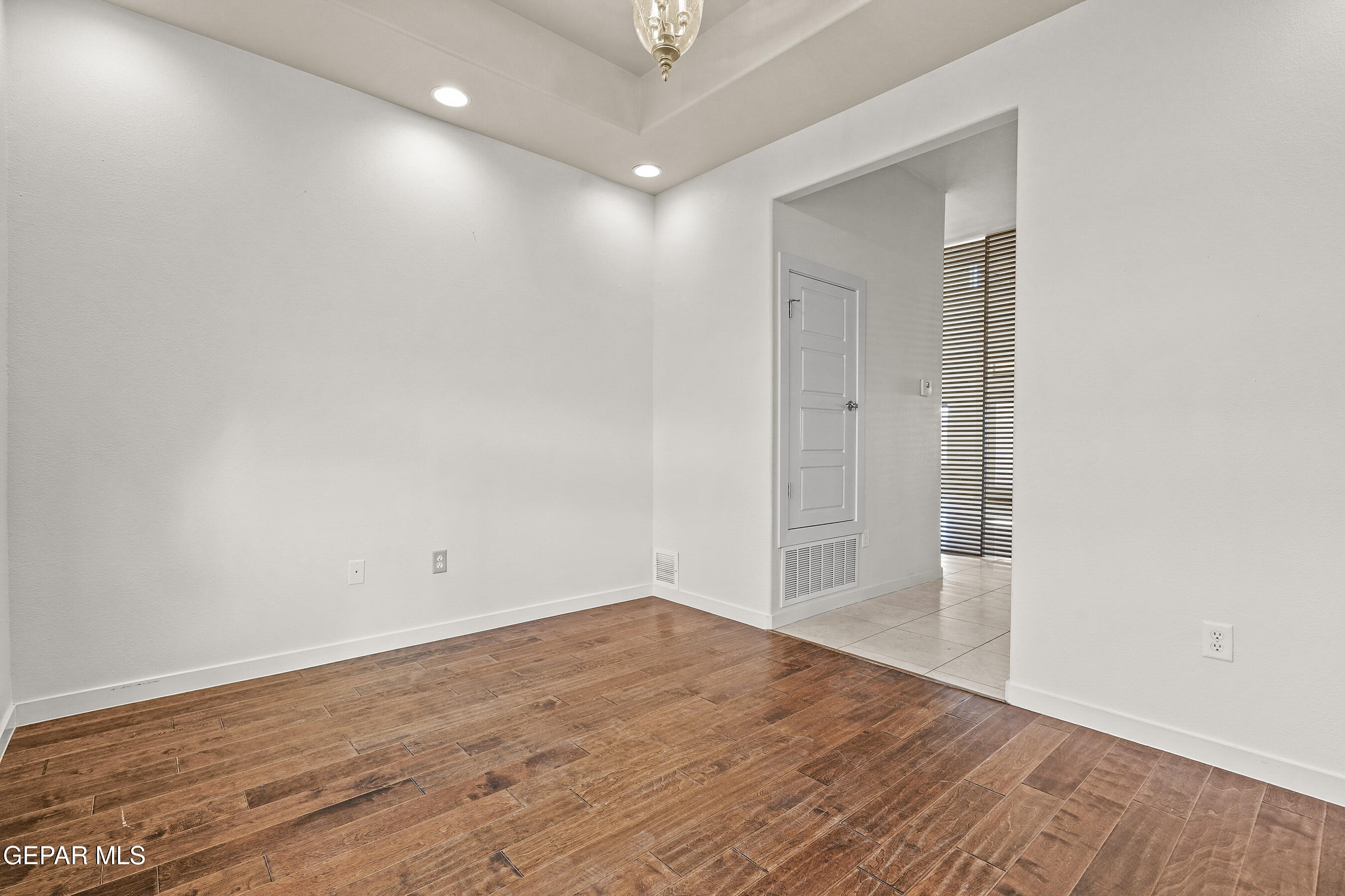 6241 FRANKLIN RIDGE Drive