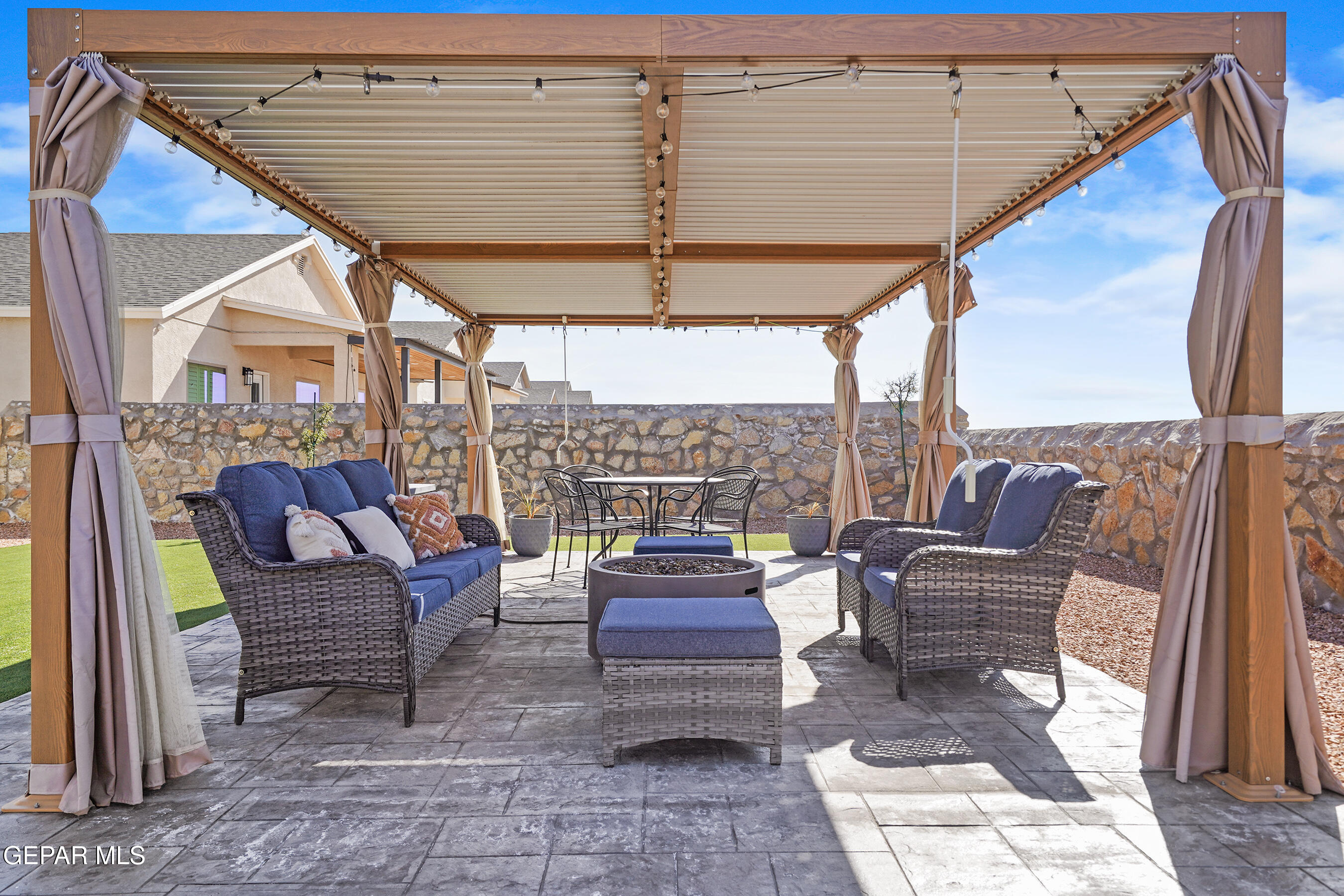 7417 WHITE CEDAR Place