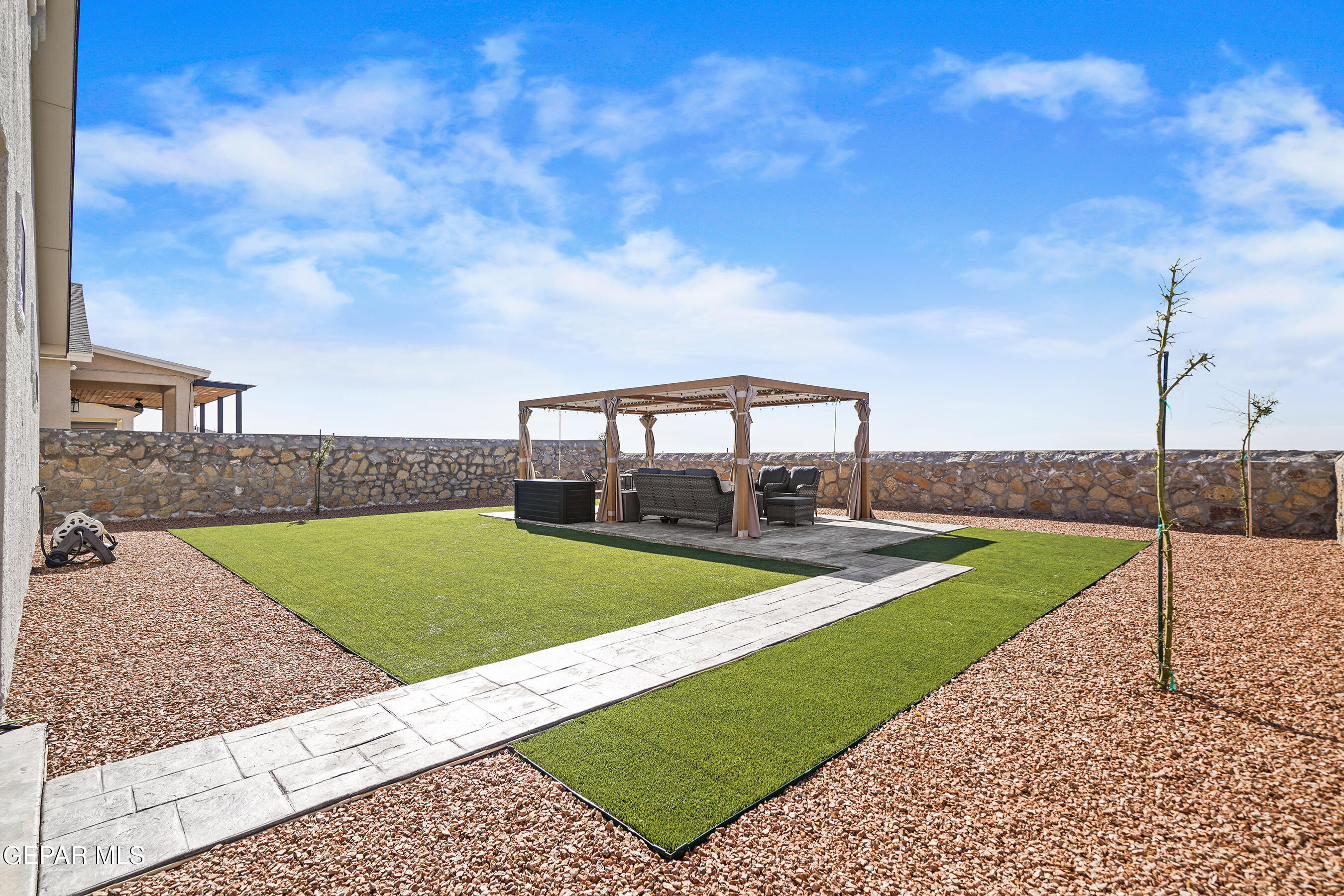 7417 WHITE CEDAR Place