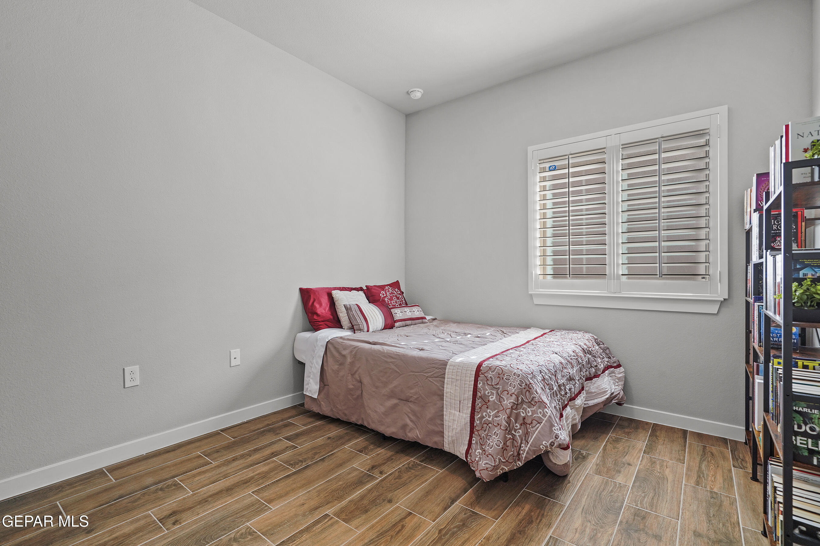 7417 WHITE CEDAR Place