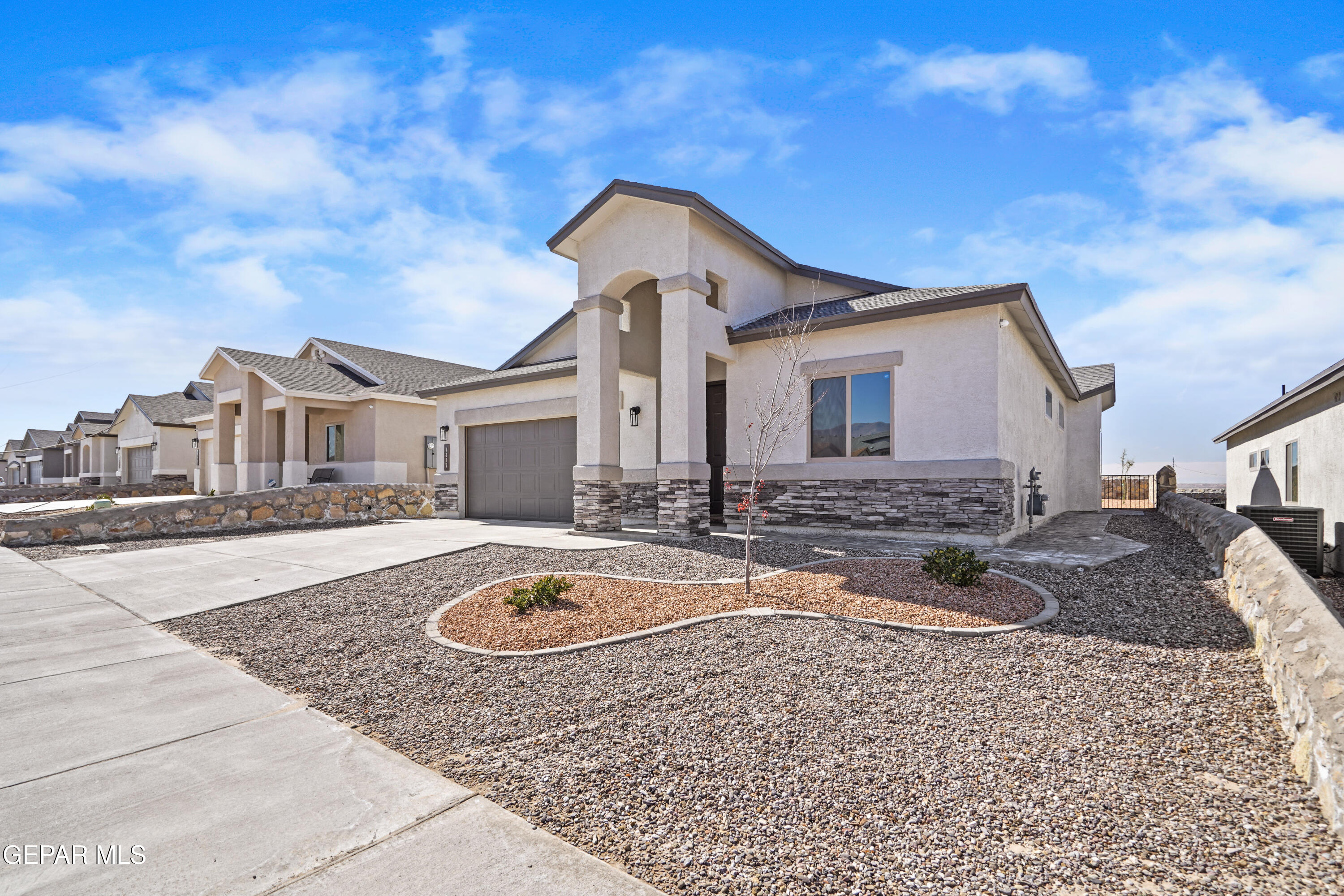 7417 WHITE CEDAR Place