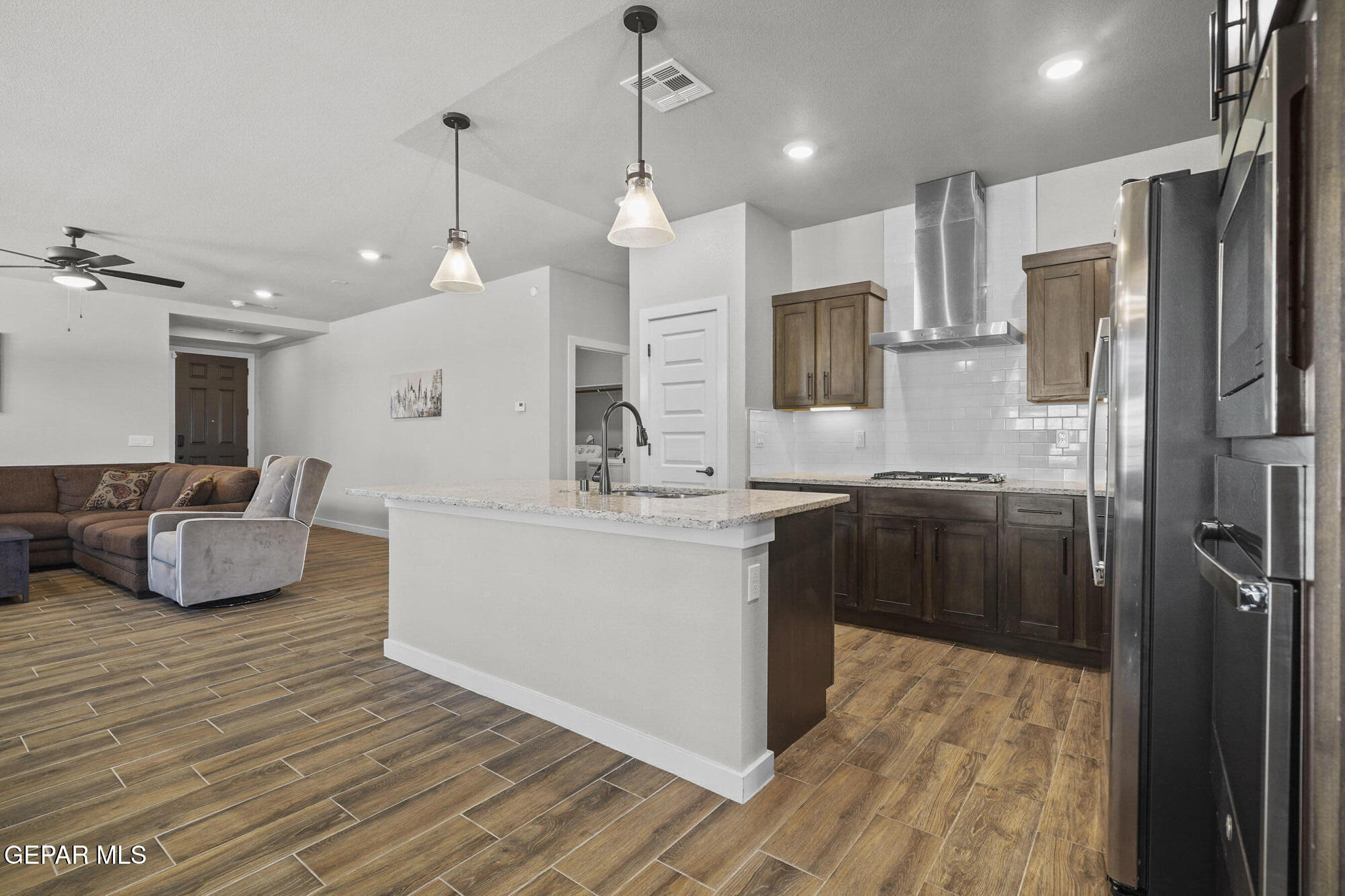 7417 WHITE CEDAR Place