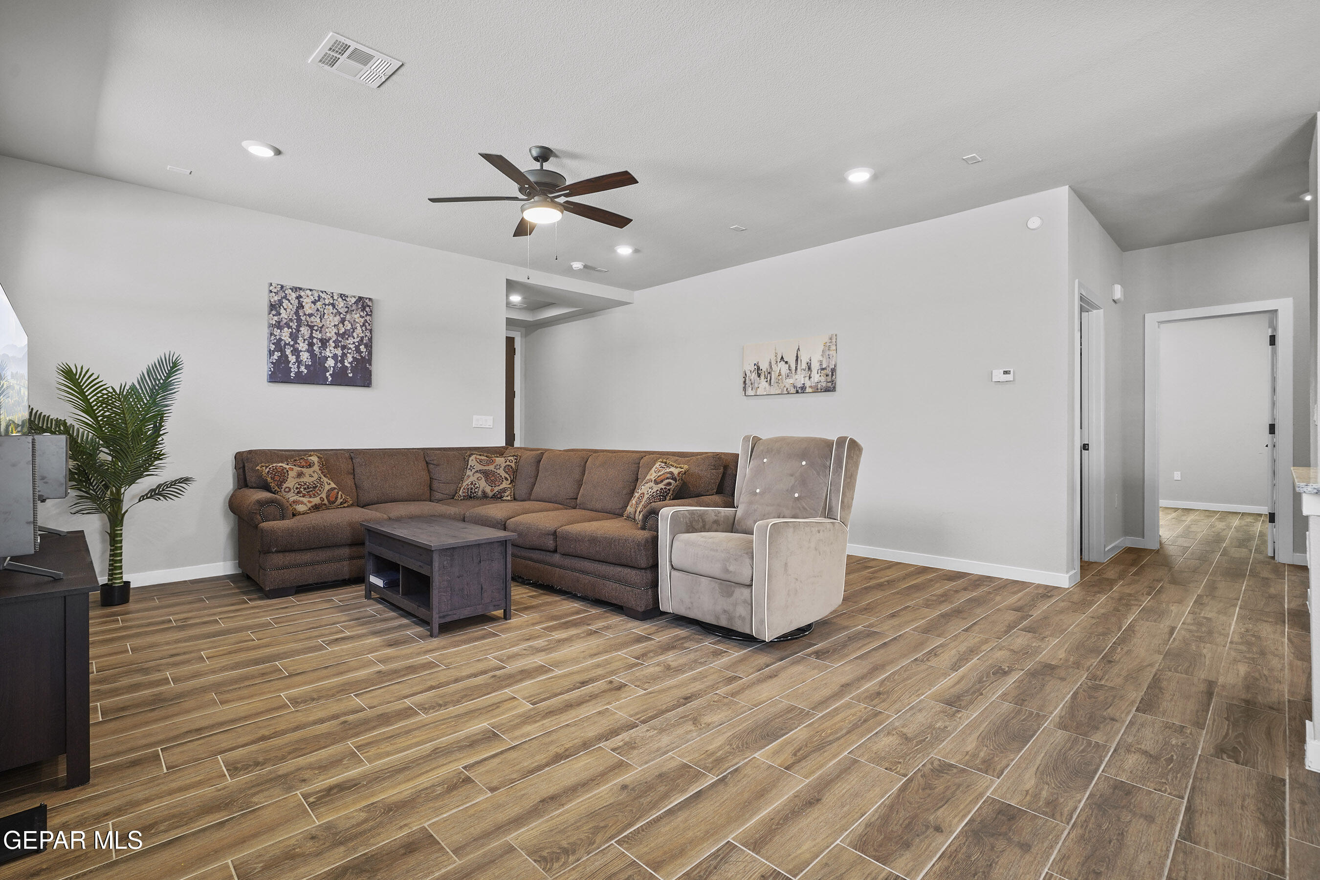 7417 WHITE CEDAR Place