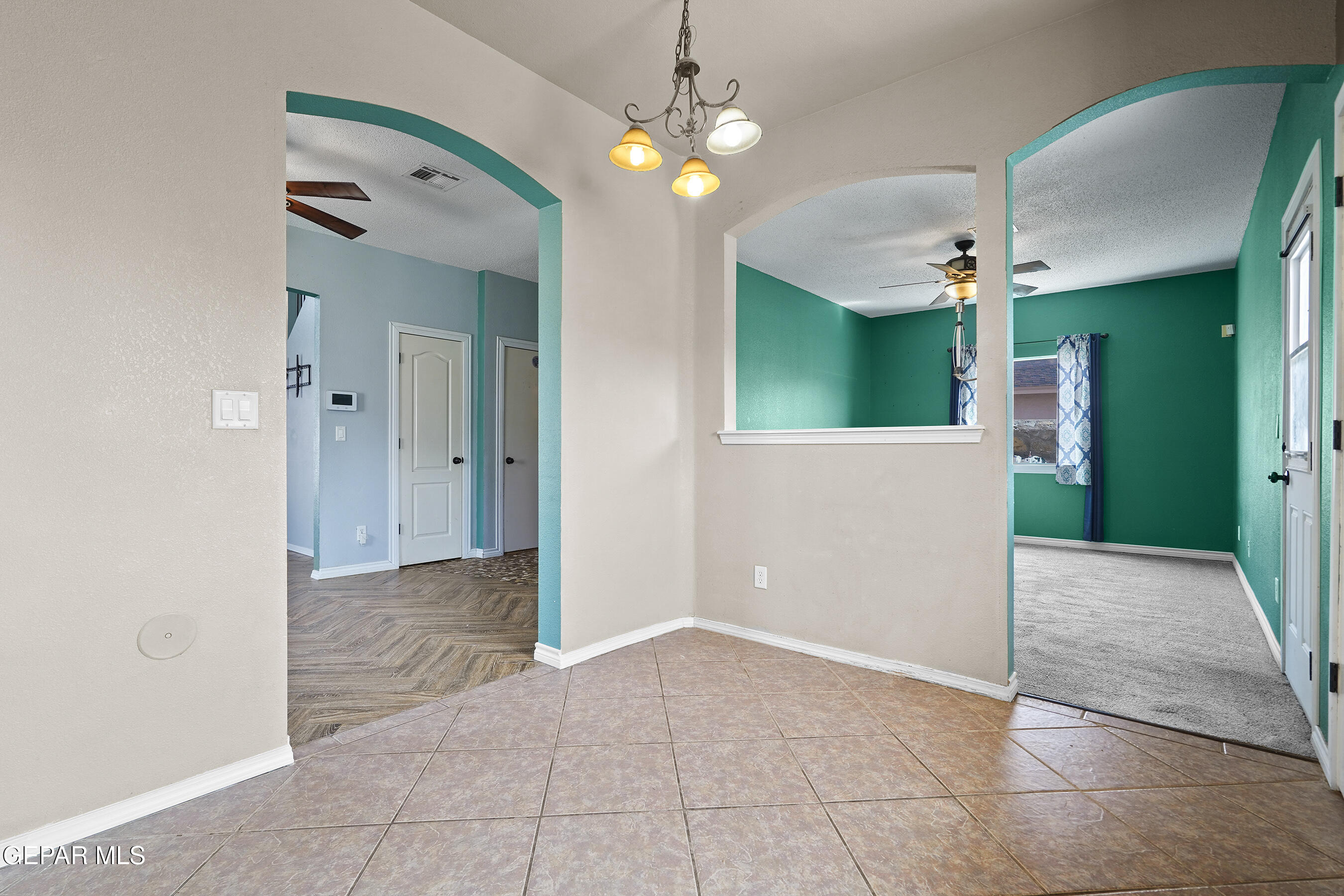 12968 ENRIQUE GOMEZ Lane