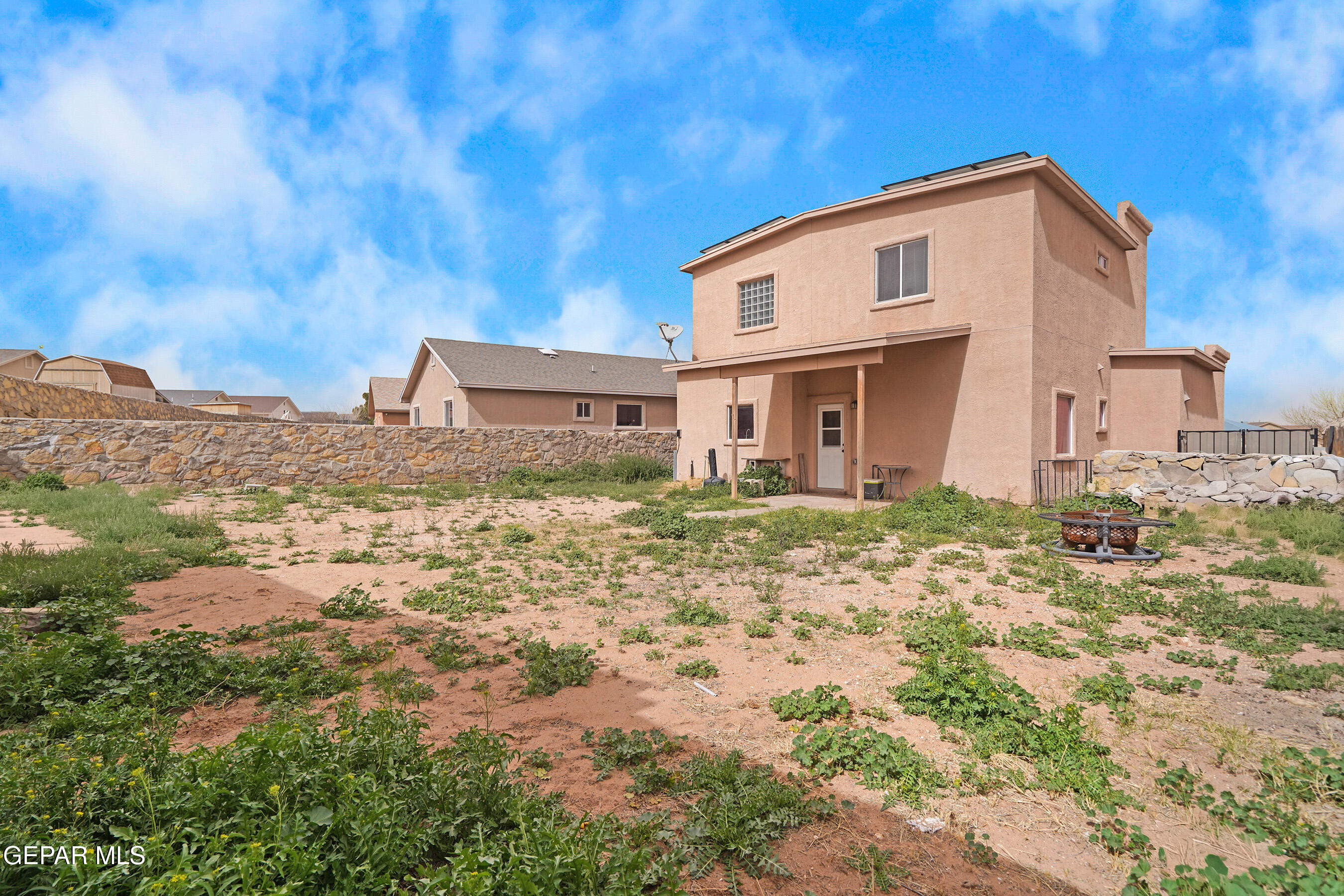 12968 ENRIQUE GOMEZ Lane