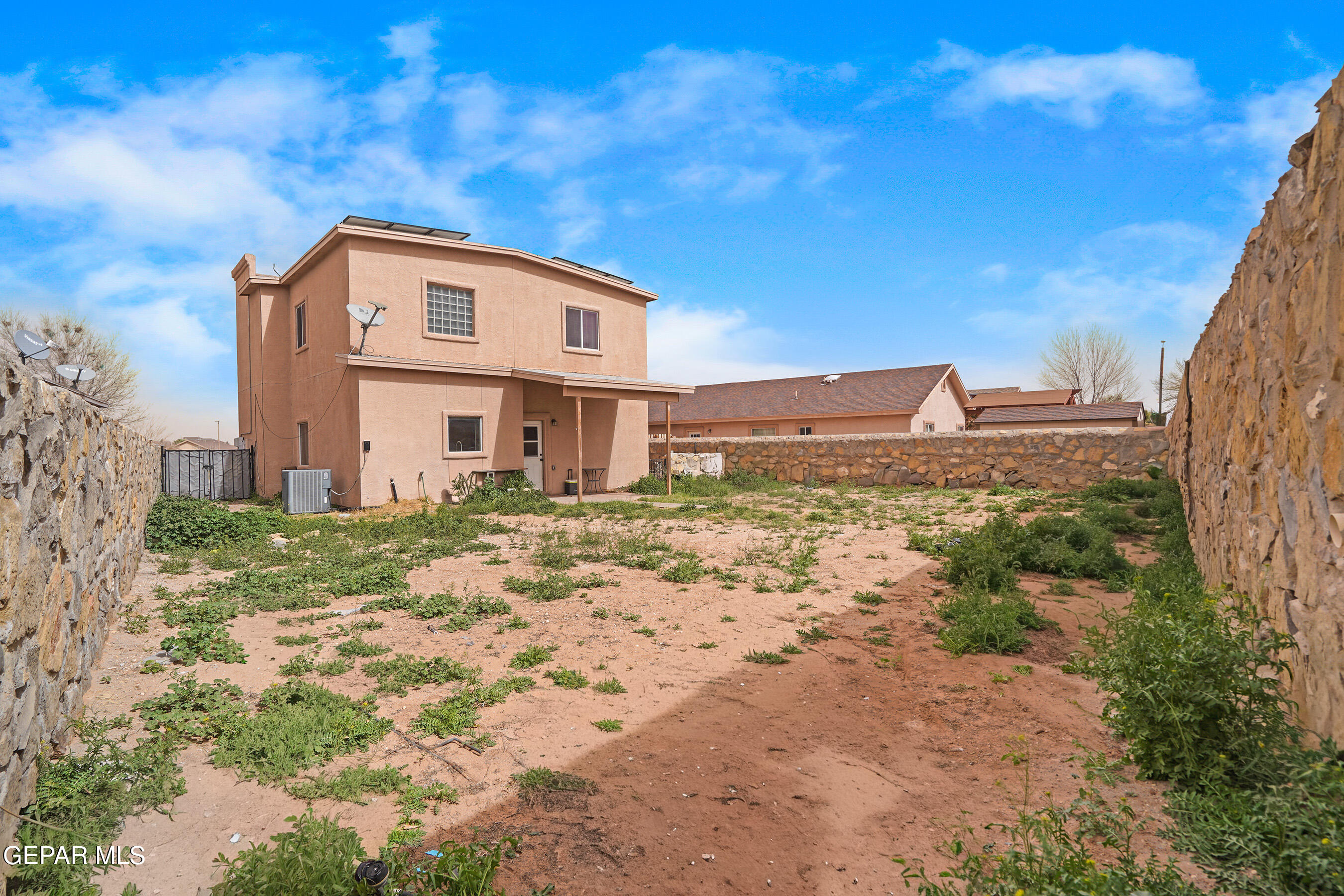 12968 ENRIQUE GOMEZ Lane