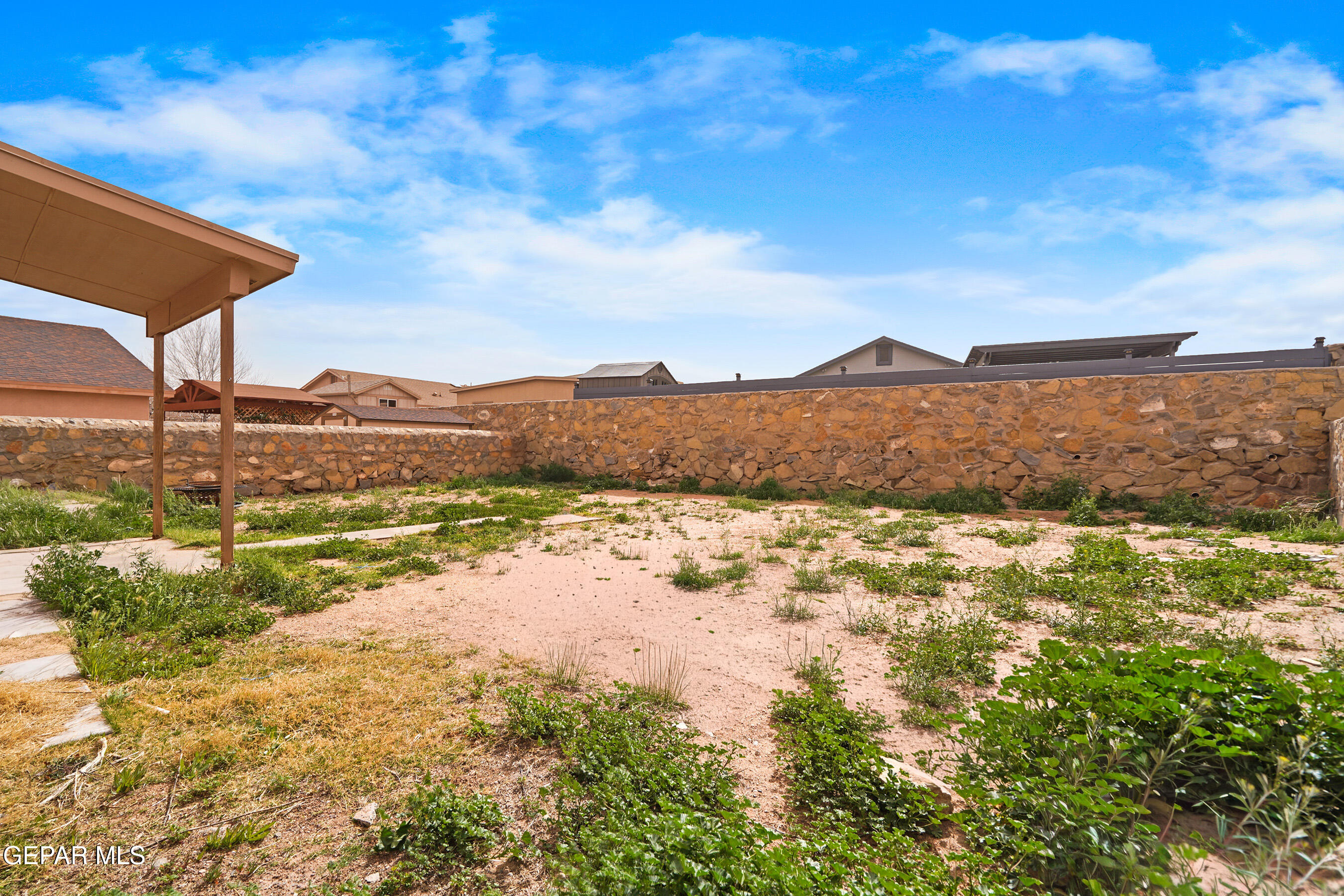 12968 ENRIQUE GOMEZ Lane