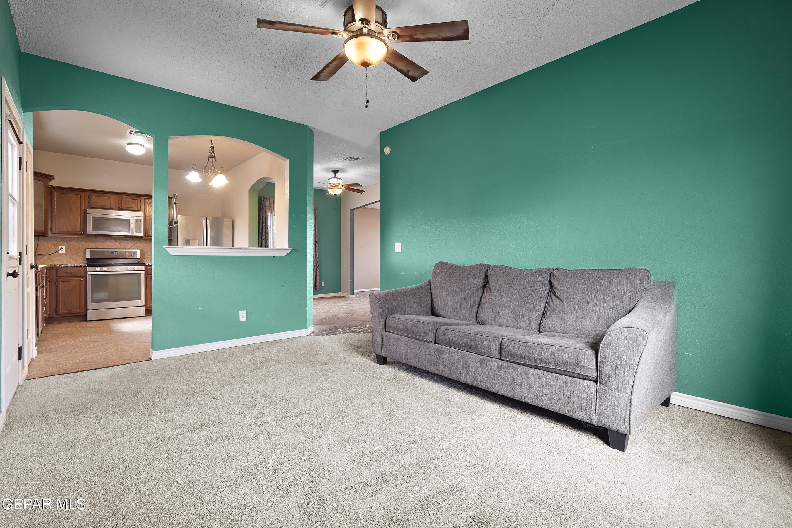 12968 ENRIQUE GOMEZ Lane