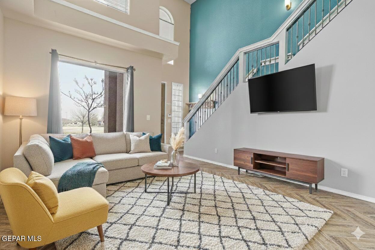 12968 ENRIQUE GOMEZ Lane