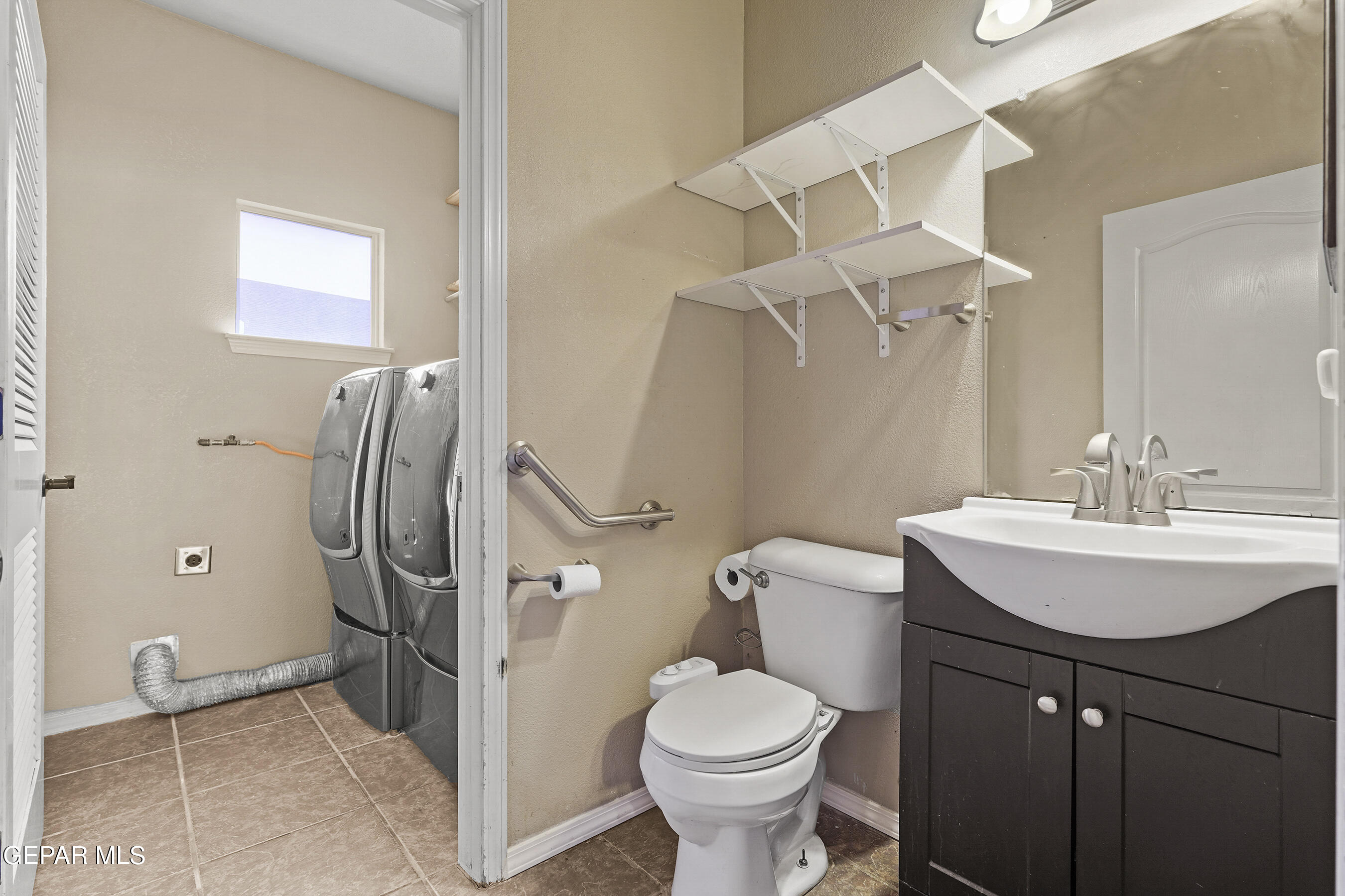 12968 ENRIQUE GOMEZ Lane