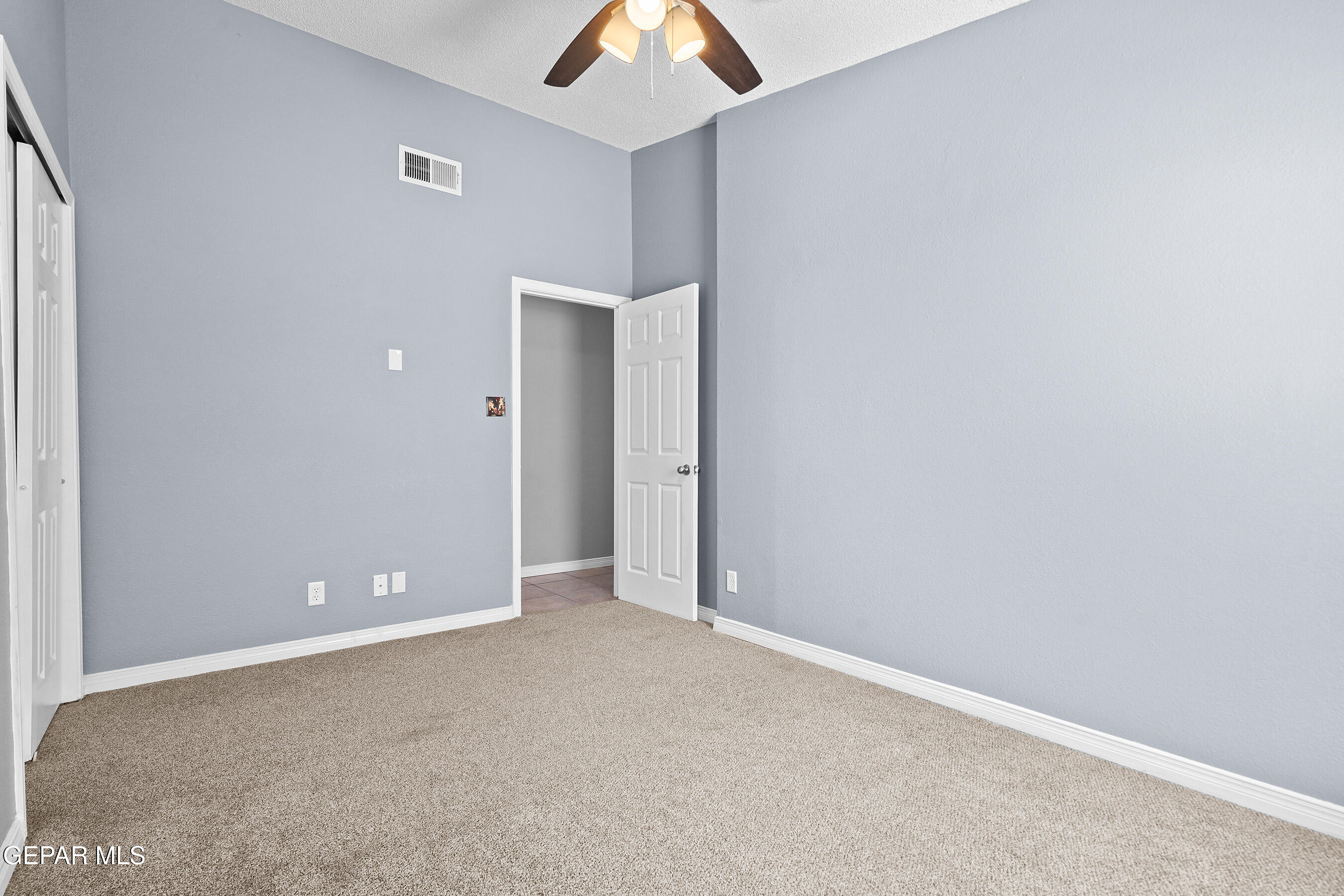 2805 BEAR ROCK Place