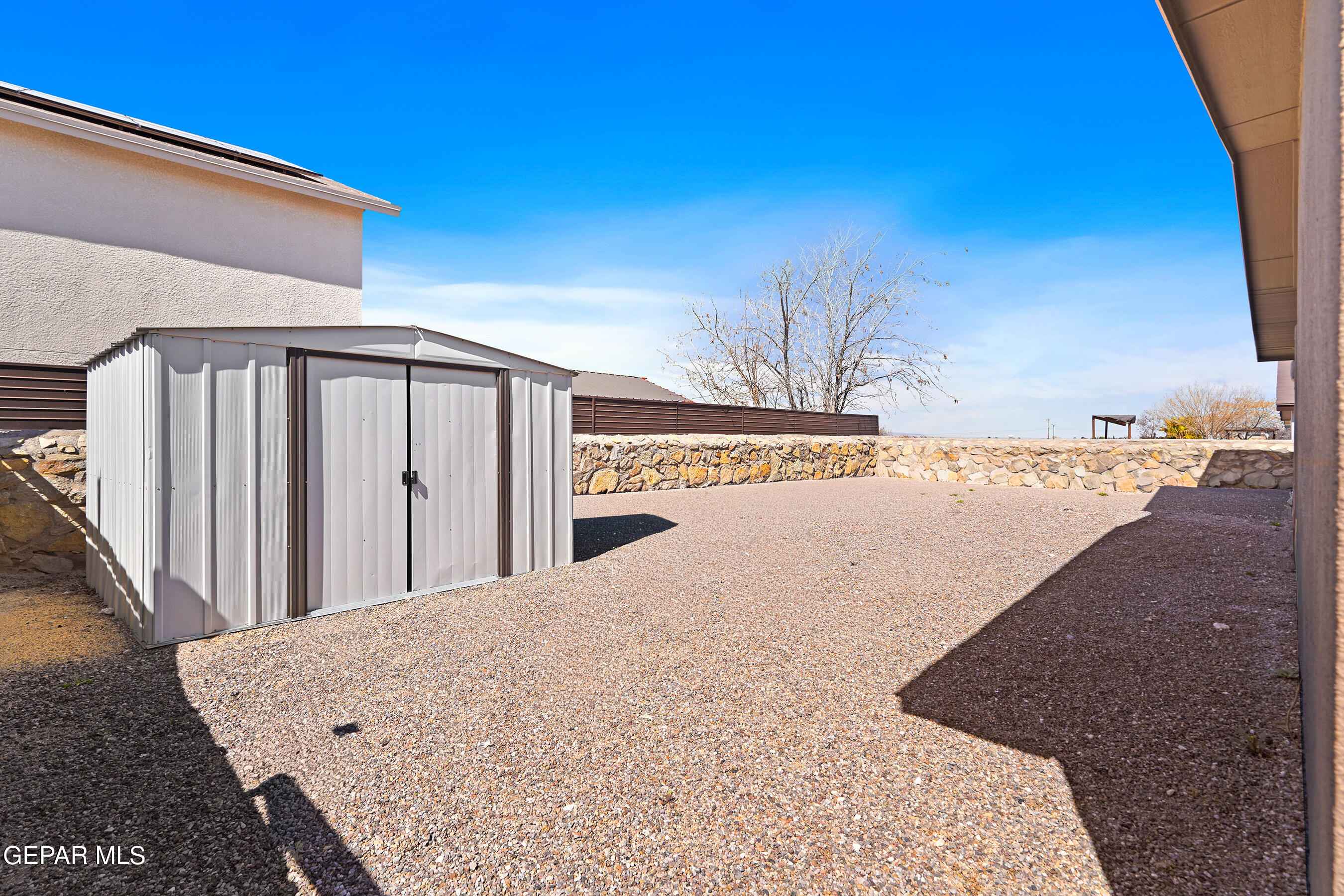 2805 BEAR ROCK Place