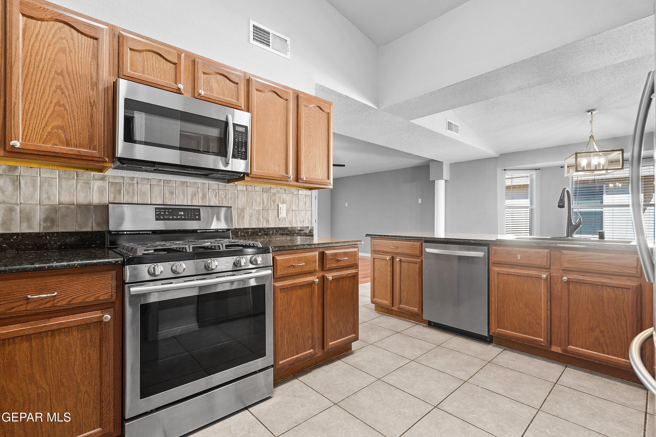 2805 BEAR ROCK Place