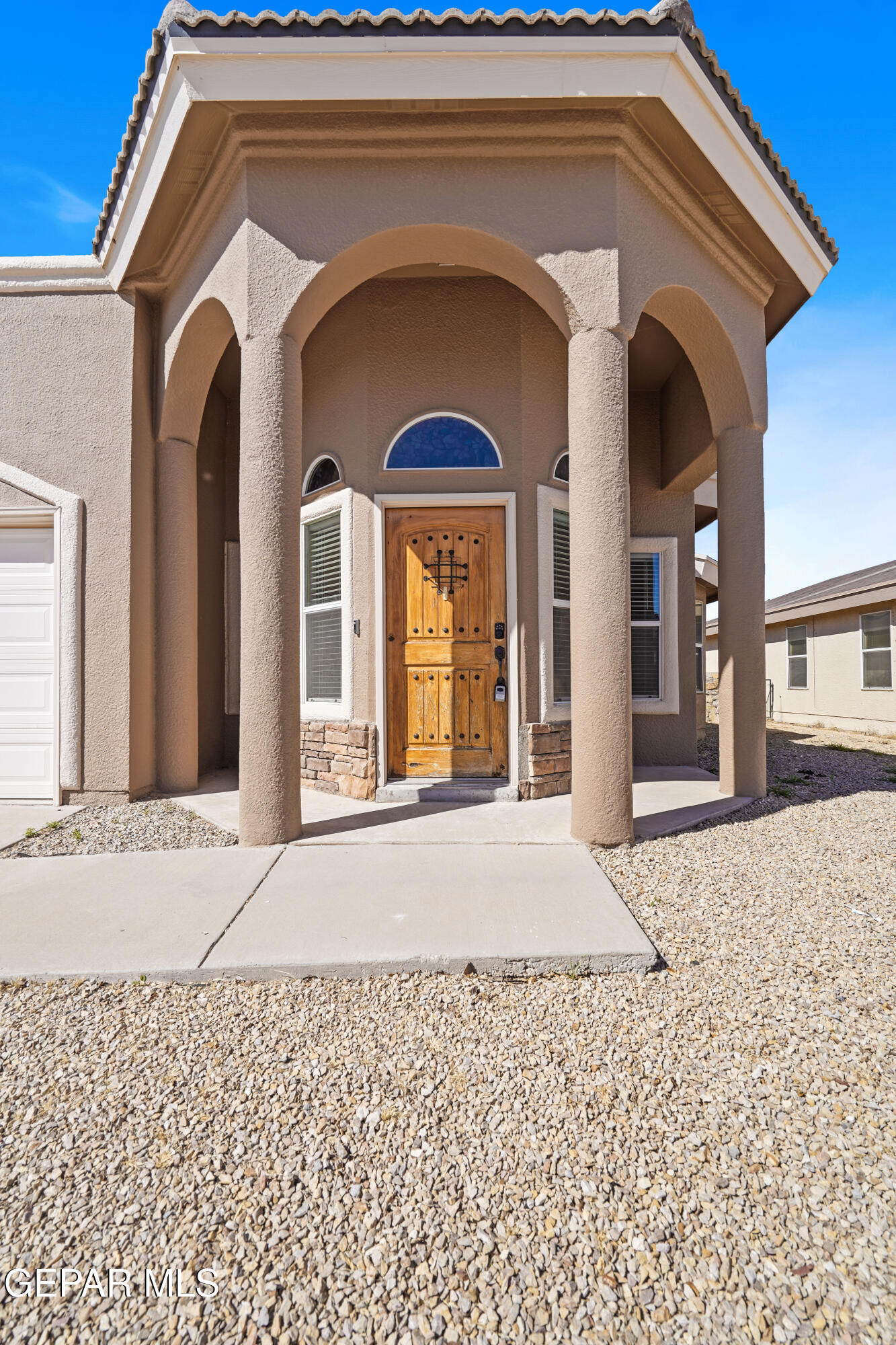 2805 BEAR ROCK Place