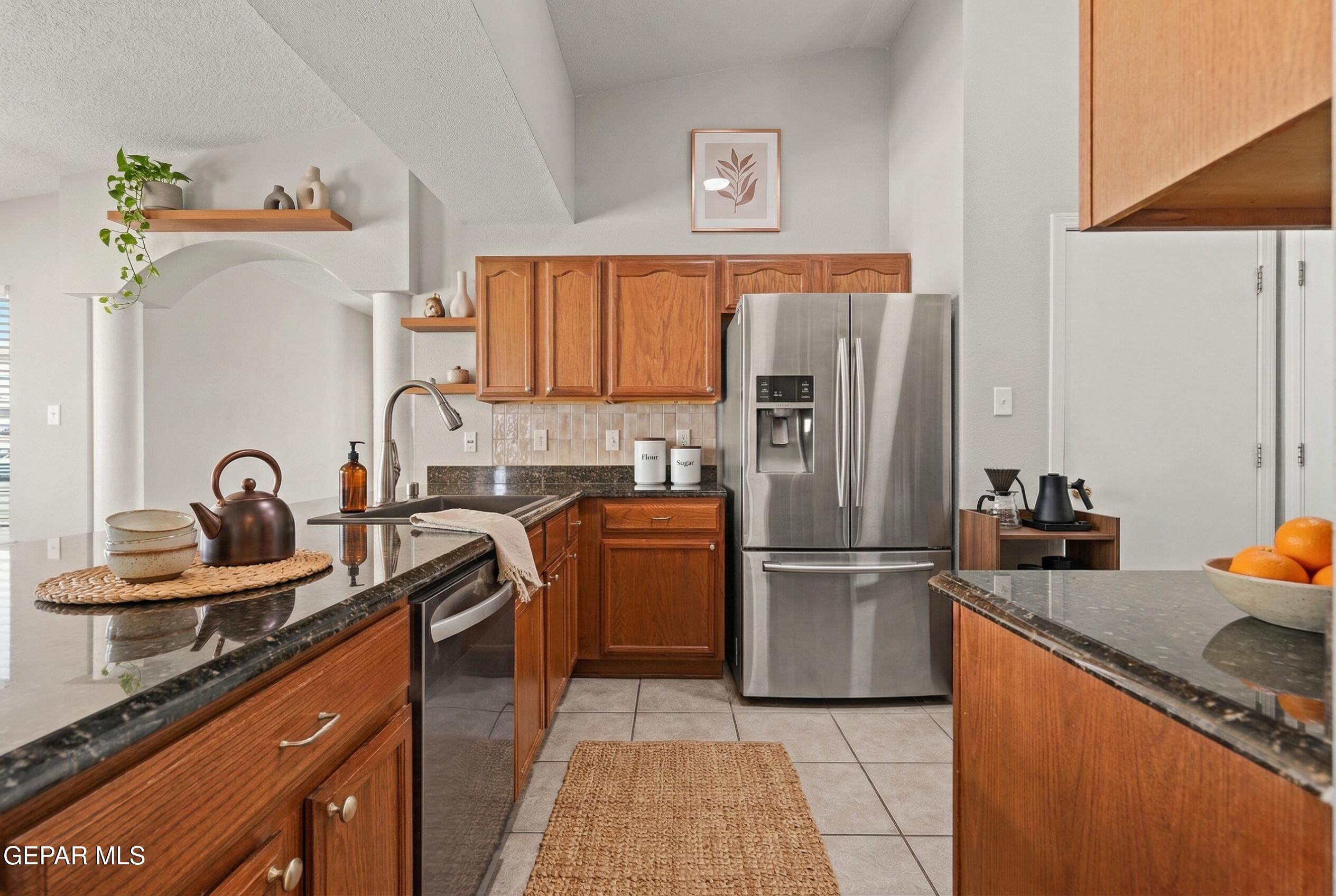 2805 BEAR ROCK Place